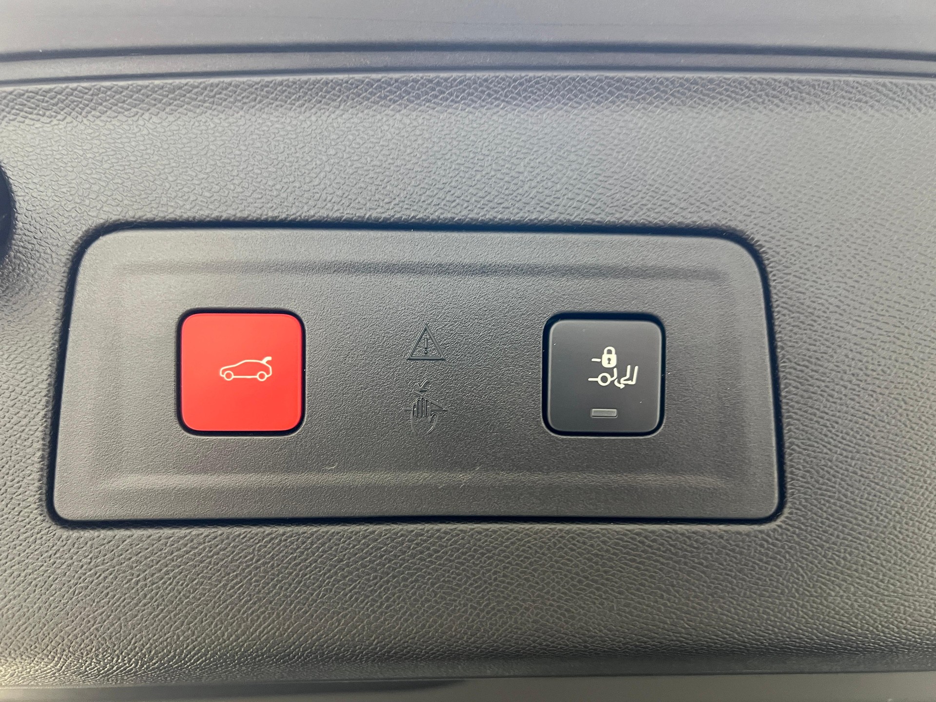PEUGEOT 508 SW 1.6 Plug-in Hybrid GT / ab 3,99% Leasing bei Abschluss einer Protect Autoversicherung-image-6