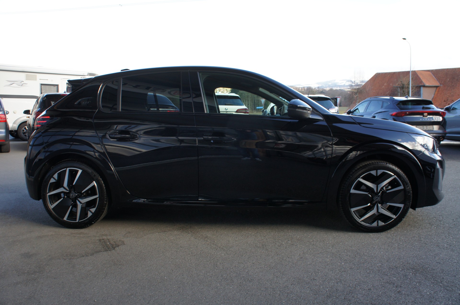 PEUGEOT 208 1.2 MHEV 145 GT-image-5