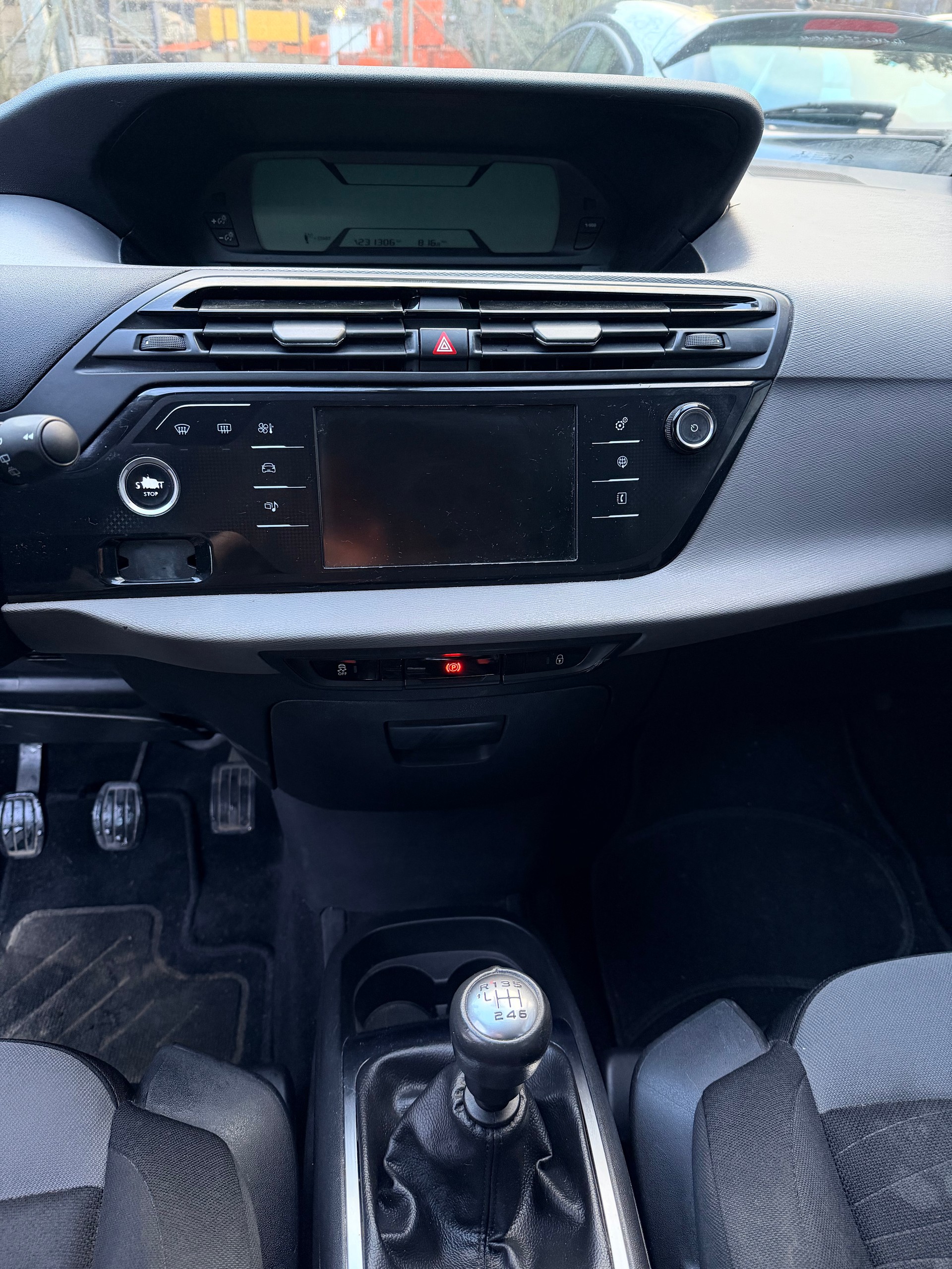 CITROEN Grand C4 Picasso 1.2 Pure Tech Attraction-image-7