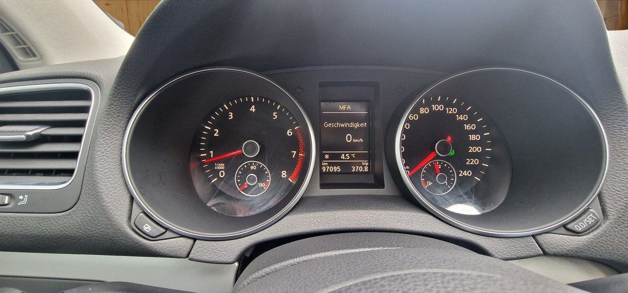 VW Golf 1.8 TSI Highline DSG-image-13