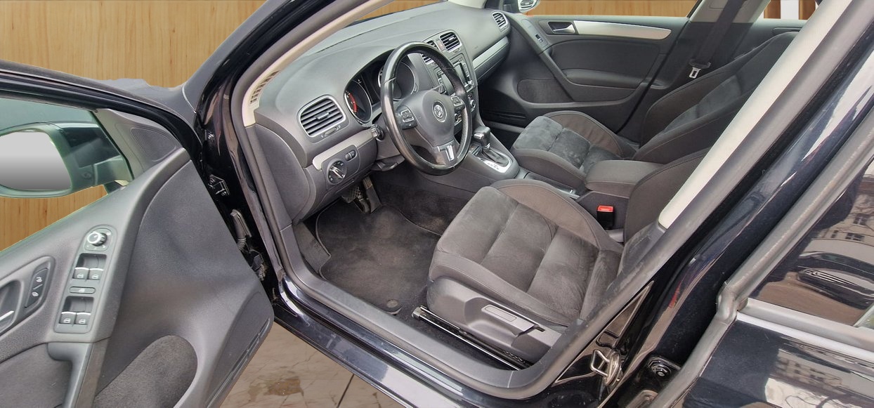 VW Golf 1.8 TSI Highline DSG-image-8