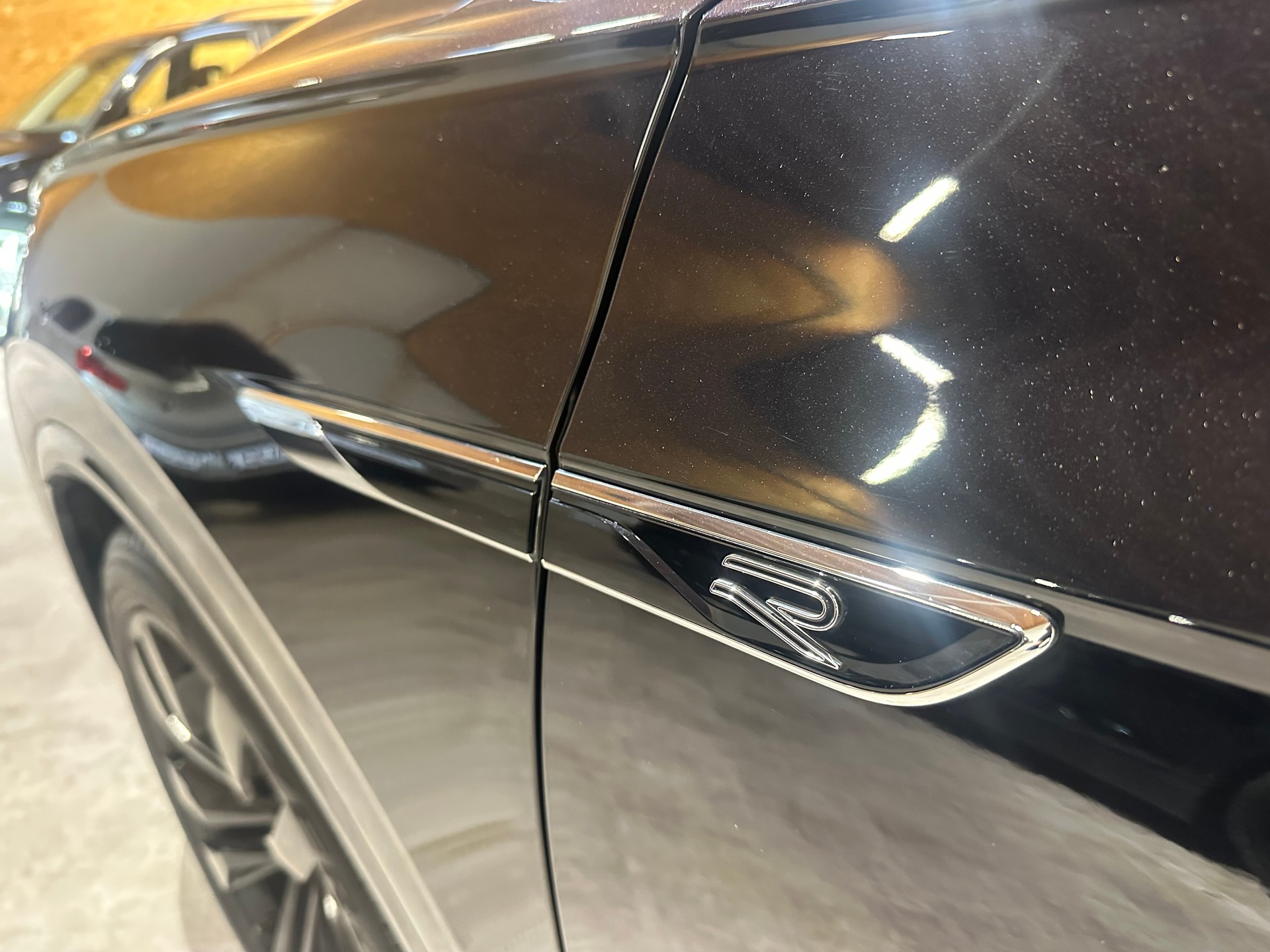 VW Touareg 3.0 TDI R Line Tiptronic/Äusserst gepflegt/Vollausstattung/21 Zoll/El. AHK (3500 kg)/1. Jahr Garantie uvm.-image-12