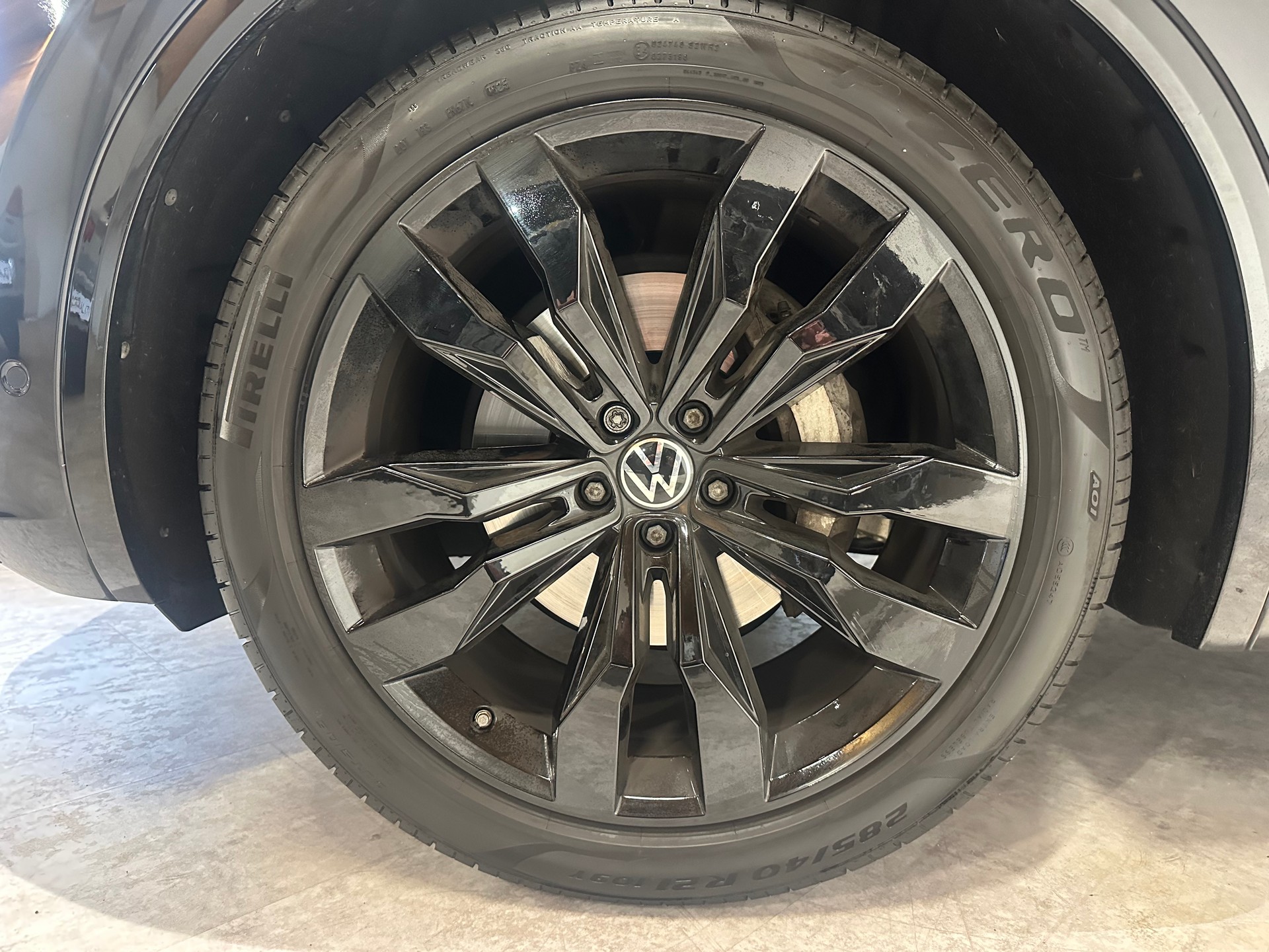 VW Touareg 3.0 TDI R Line Tiptronic/Äusserst gepflegt/Vollausstattung/21 Zoll/El. AHK (3500 kg)/1. Jahr Garantie uvm.-image-29