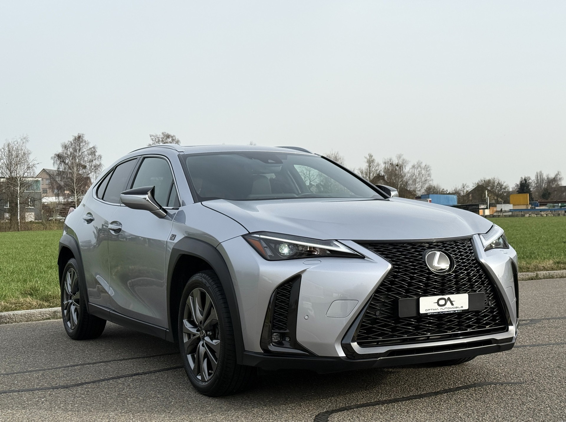 LEXUS UX 250h E-Four *F-LINE* AWD - *NEUWERTIG & MEGA-AUSSTATTUNG* - *10 JAHRE GARANTIE & SERVICE* - *8-FACH ALU 18"*-image-10