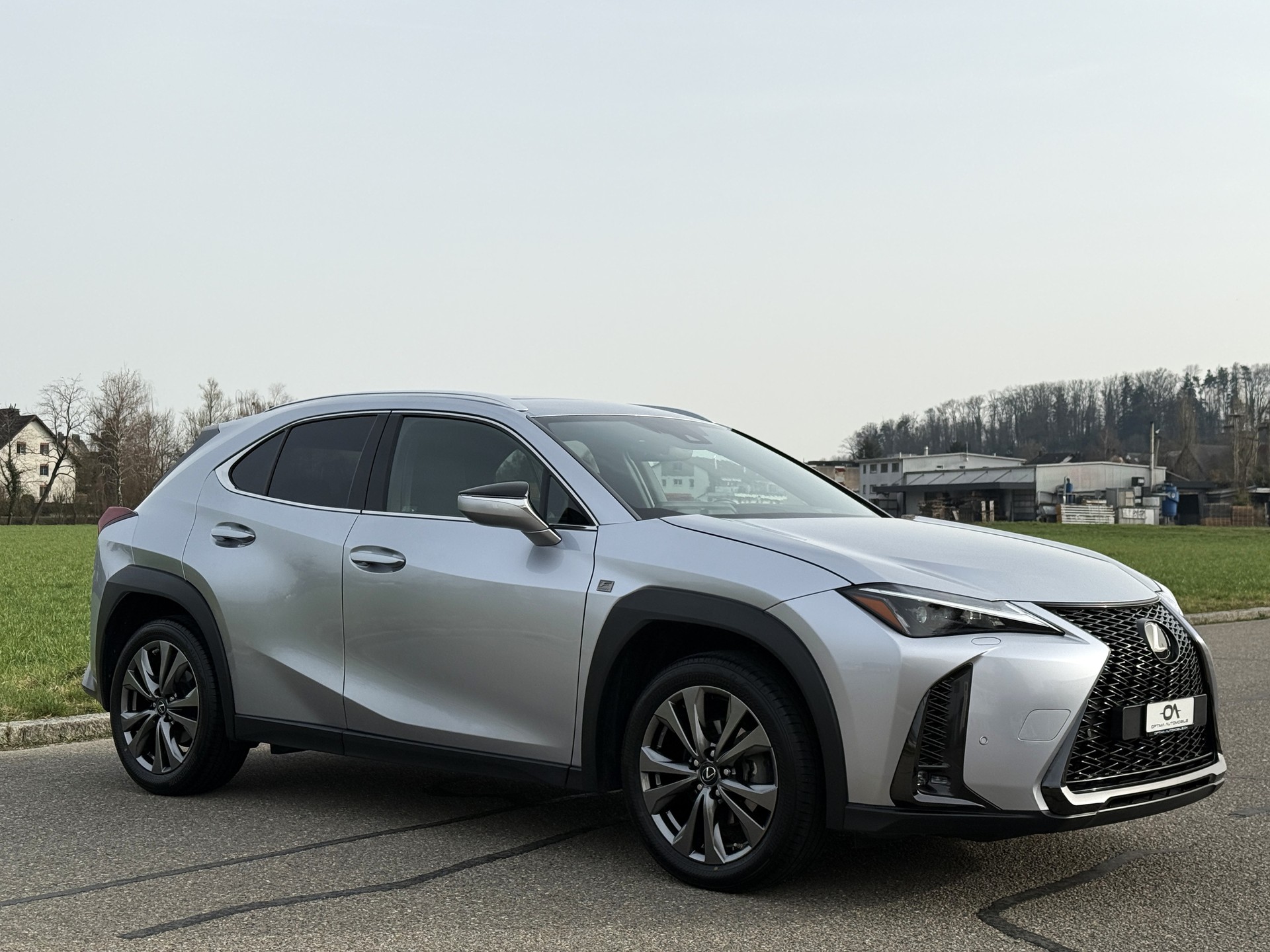 LEXUS UX 250h E-Four *F-LINE* AWD - *NEUWERTIG & MEGA-AUSSTATTUNG* - *10 JAHRE GARANTIE & SERVICE* - *8-FACH ALU 18"*-image-9