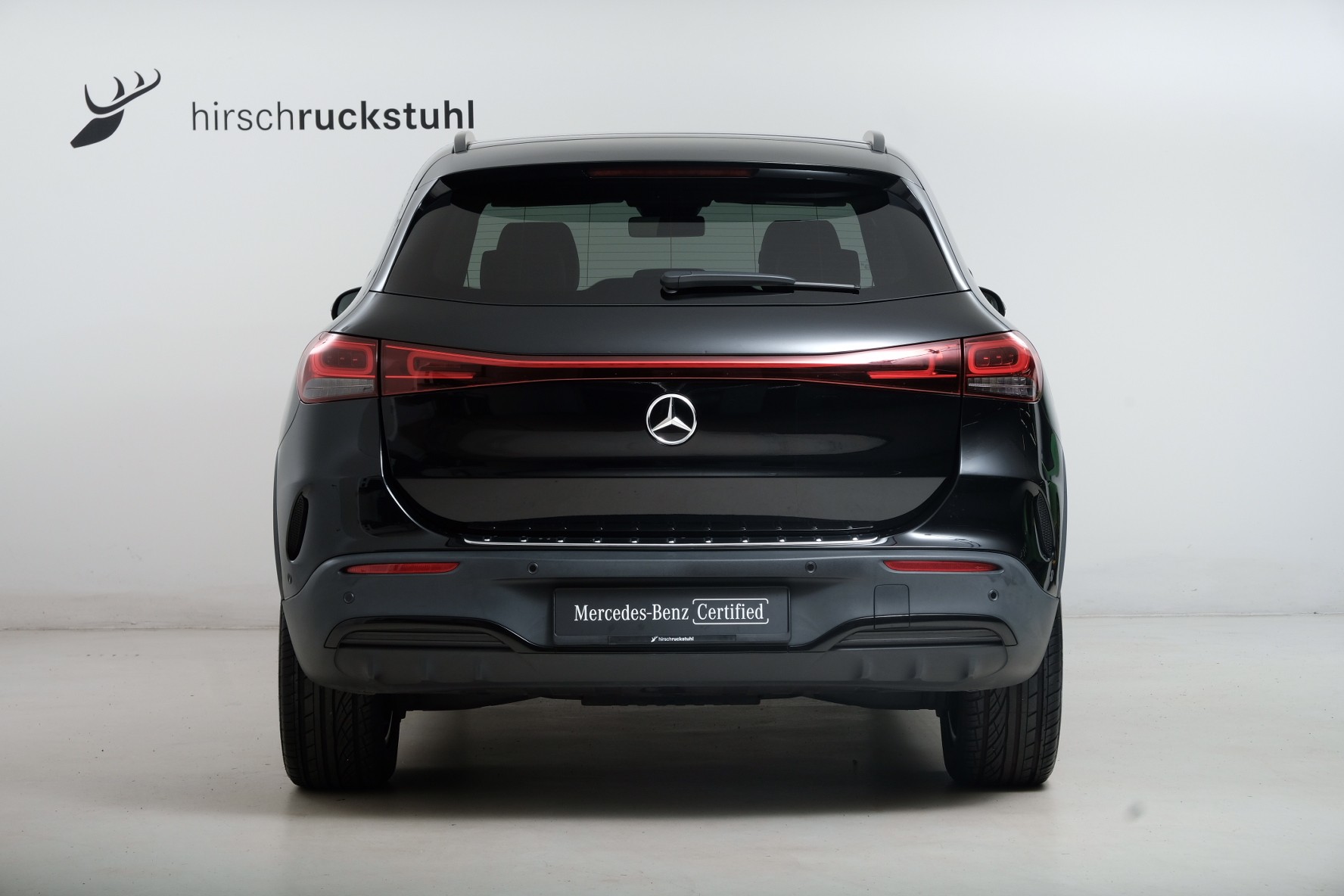 MERCEDES-BENZ EQA 250 AMG Line-image-4