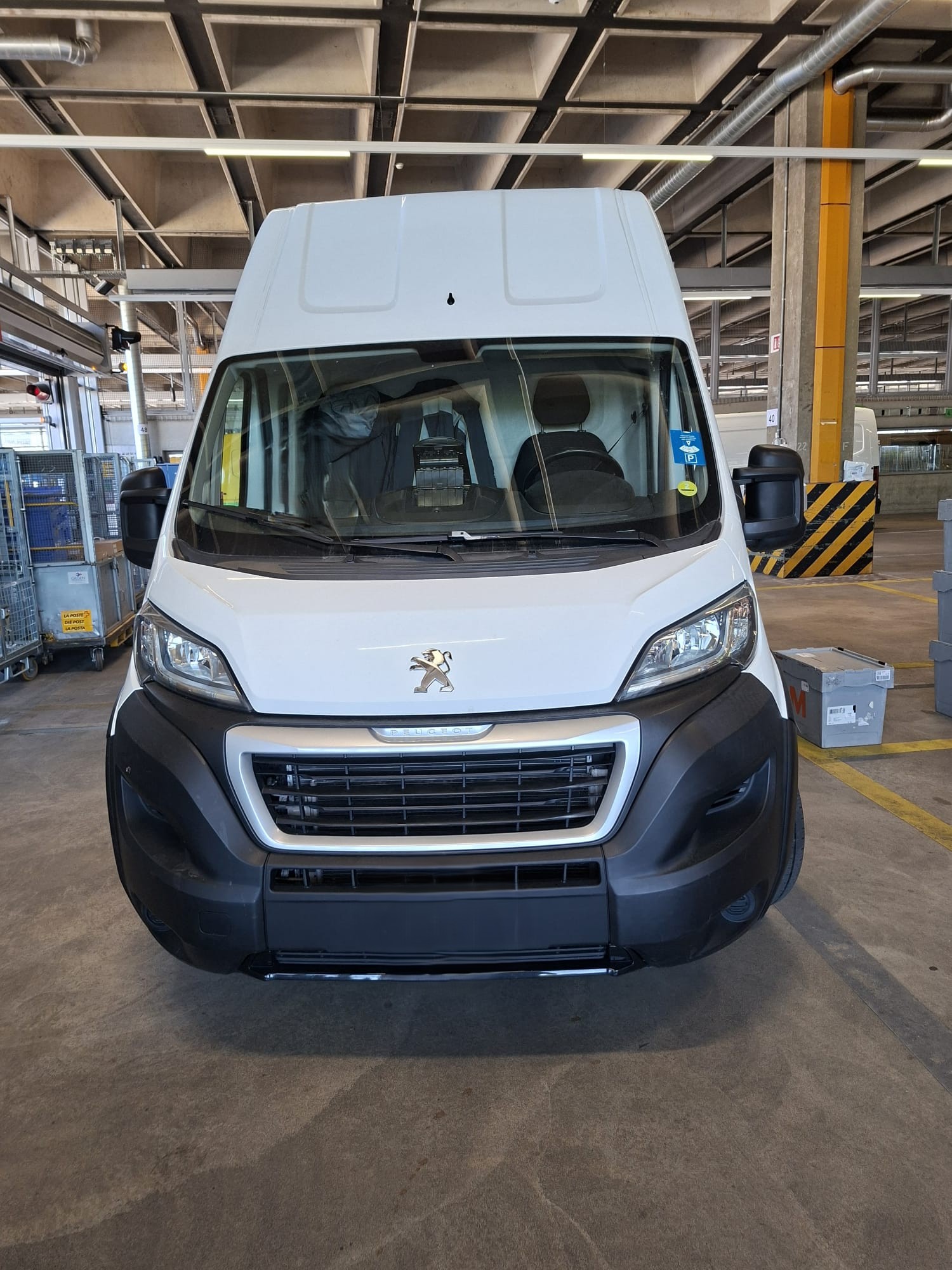 PEUGEOT Boxer 2.2 HDI 435 Premium L4H3-image-5