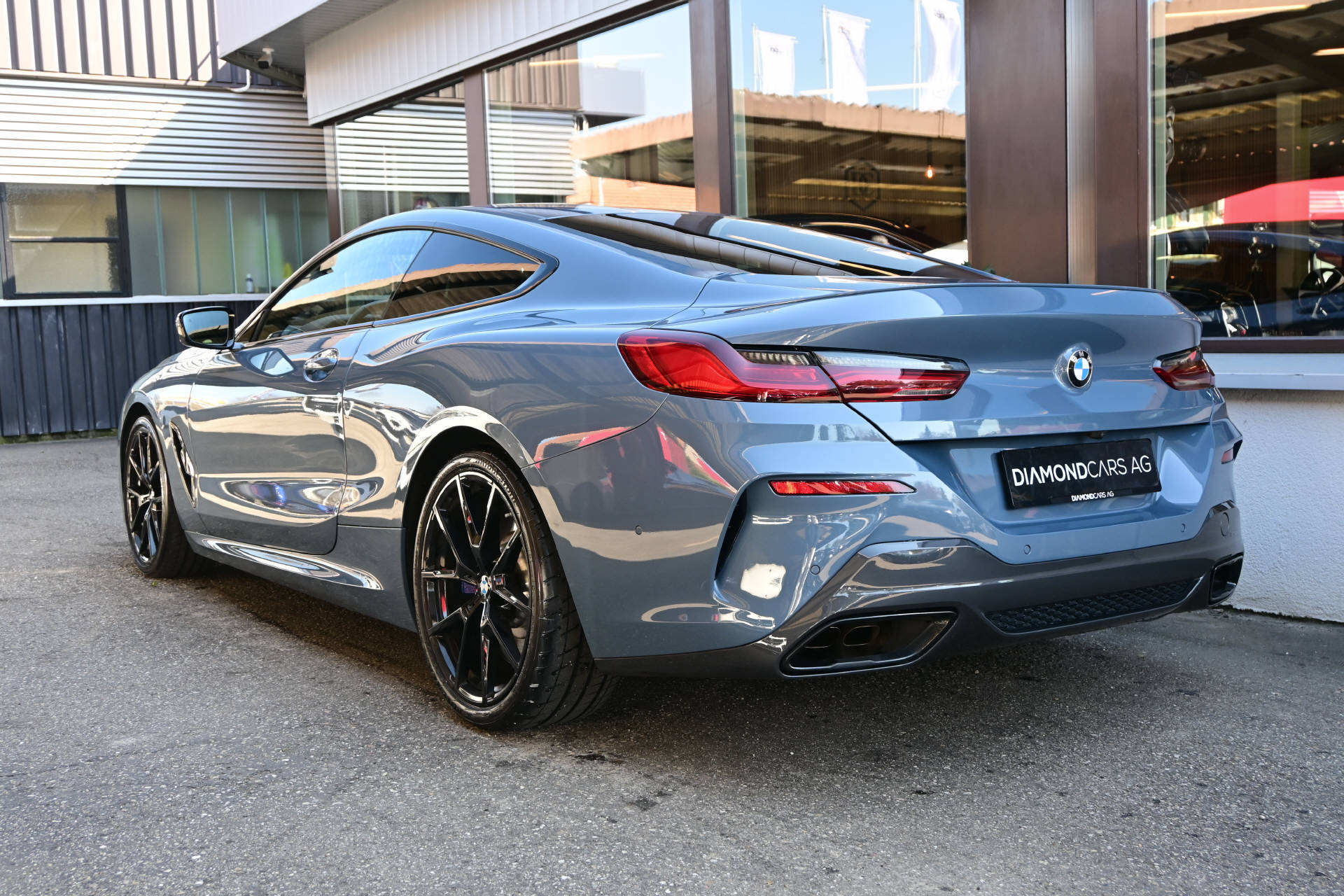 BMW M850i xDrive Coupé-image-6