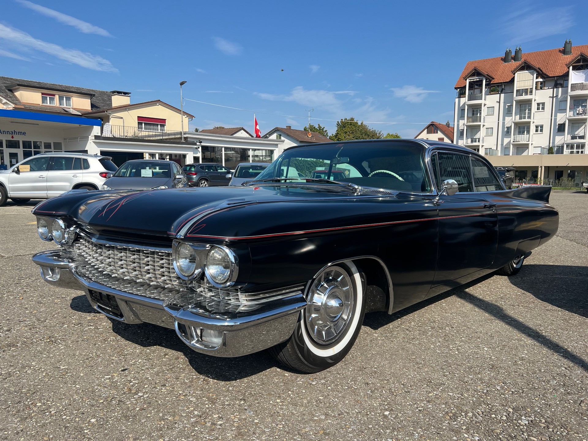 CADILLAC DEVILLE-image-2