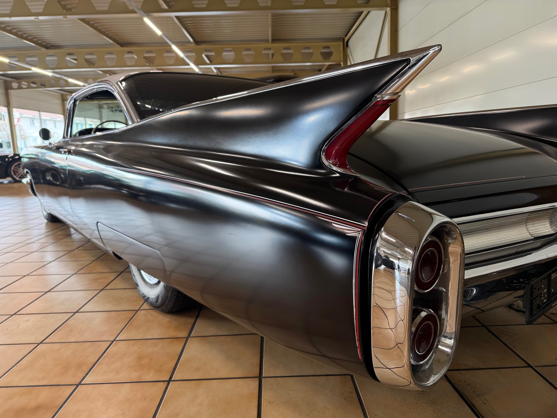 CADILLAC DEVILLE-image-13