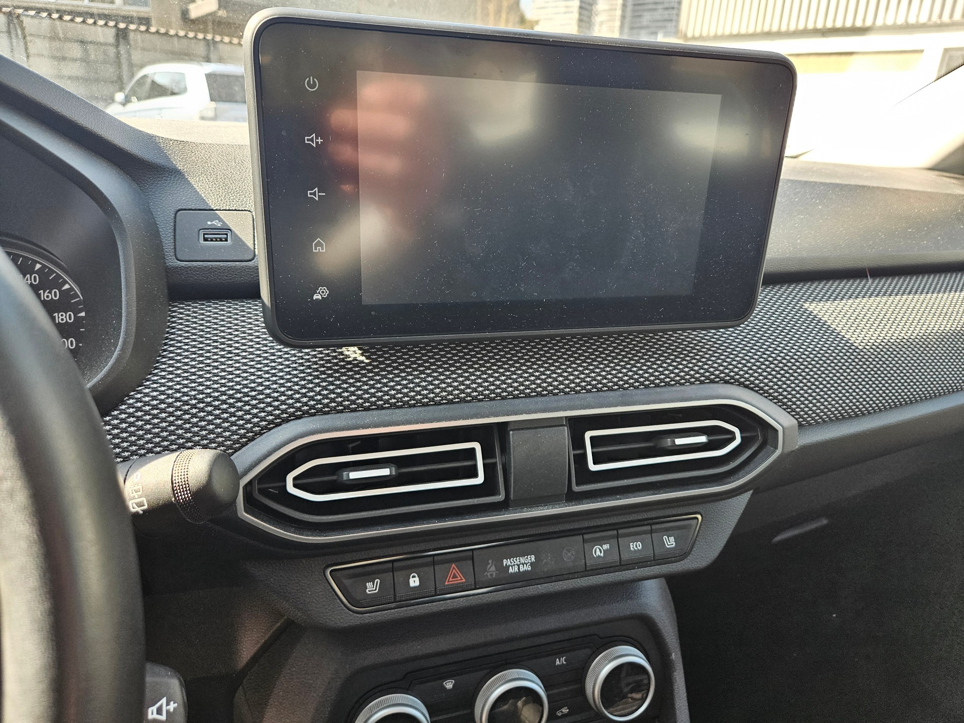 DACIA Sandero TCe 90 Expression CVT-image-10