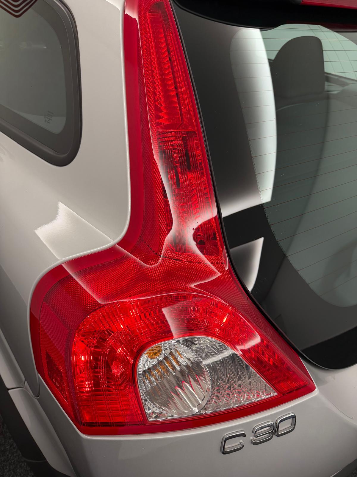 VOLVO C30 1.8 16V Momentum flexifuel-image-7