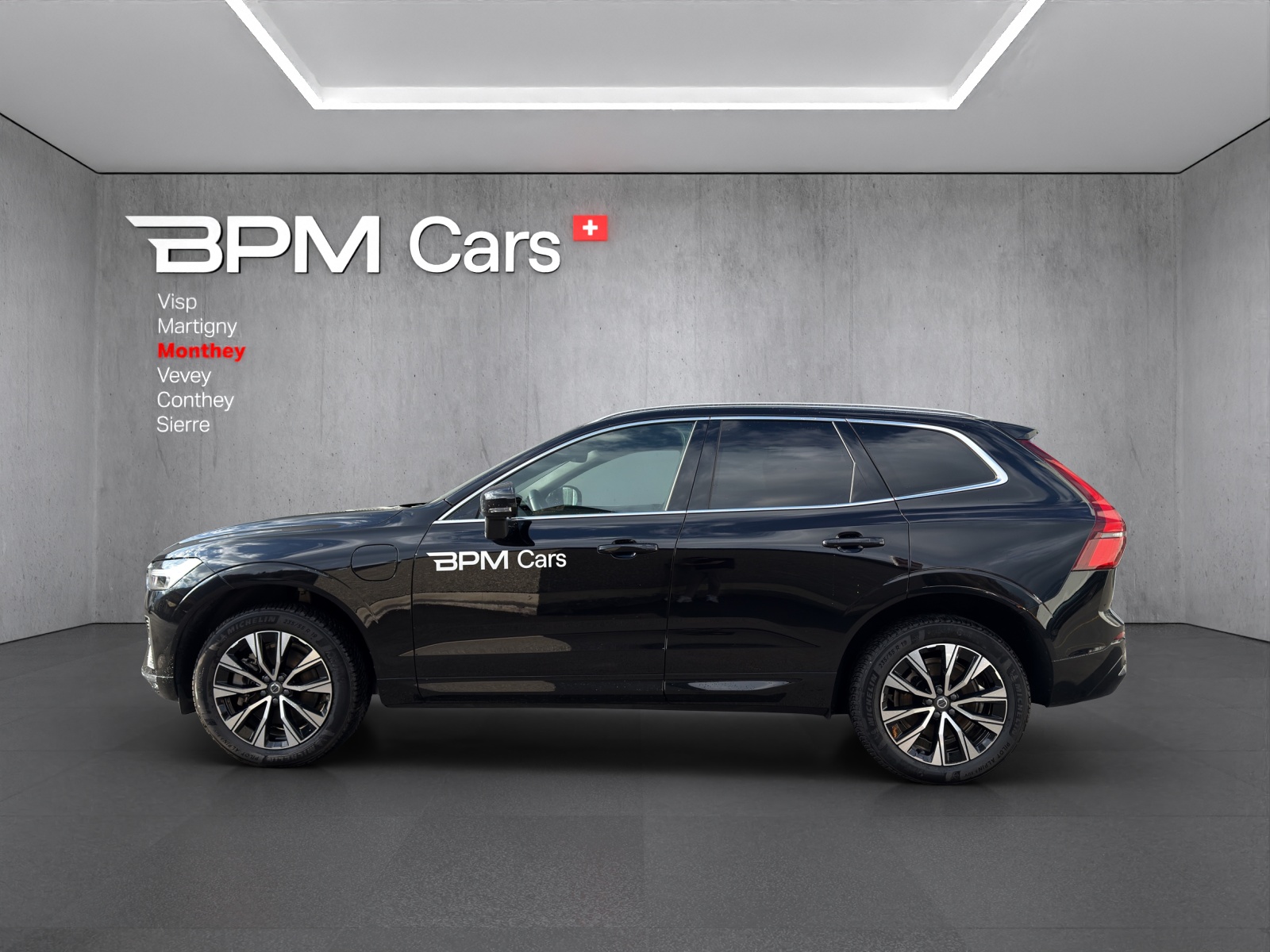 VOLVO XC60 T6 eAWD PluginHybrid Plus Bright Geartronic-showroom-element-1