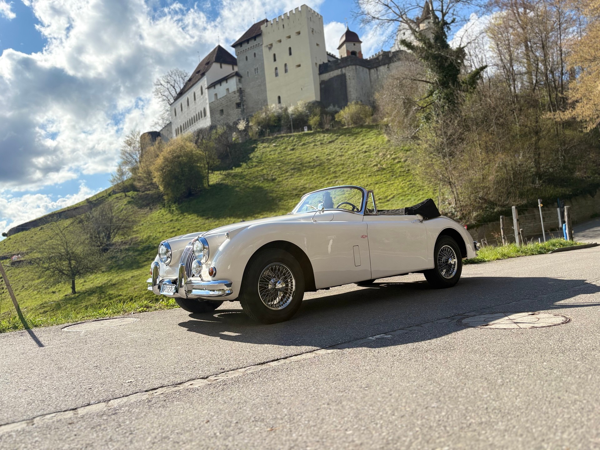 JAGUAR XK150-image-14