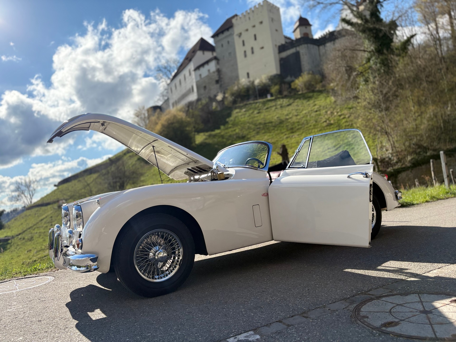 JAGUAR XK150-image-13