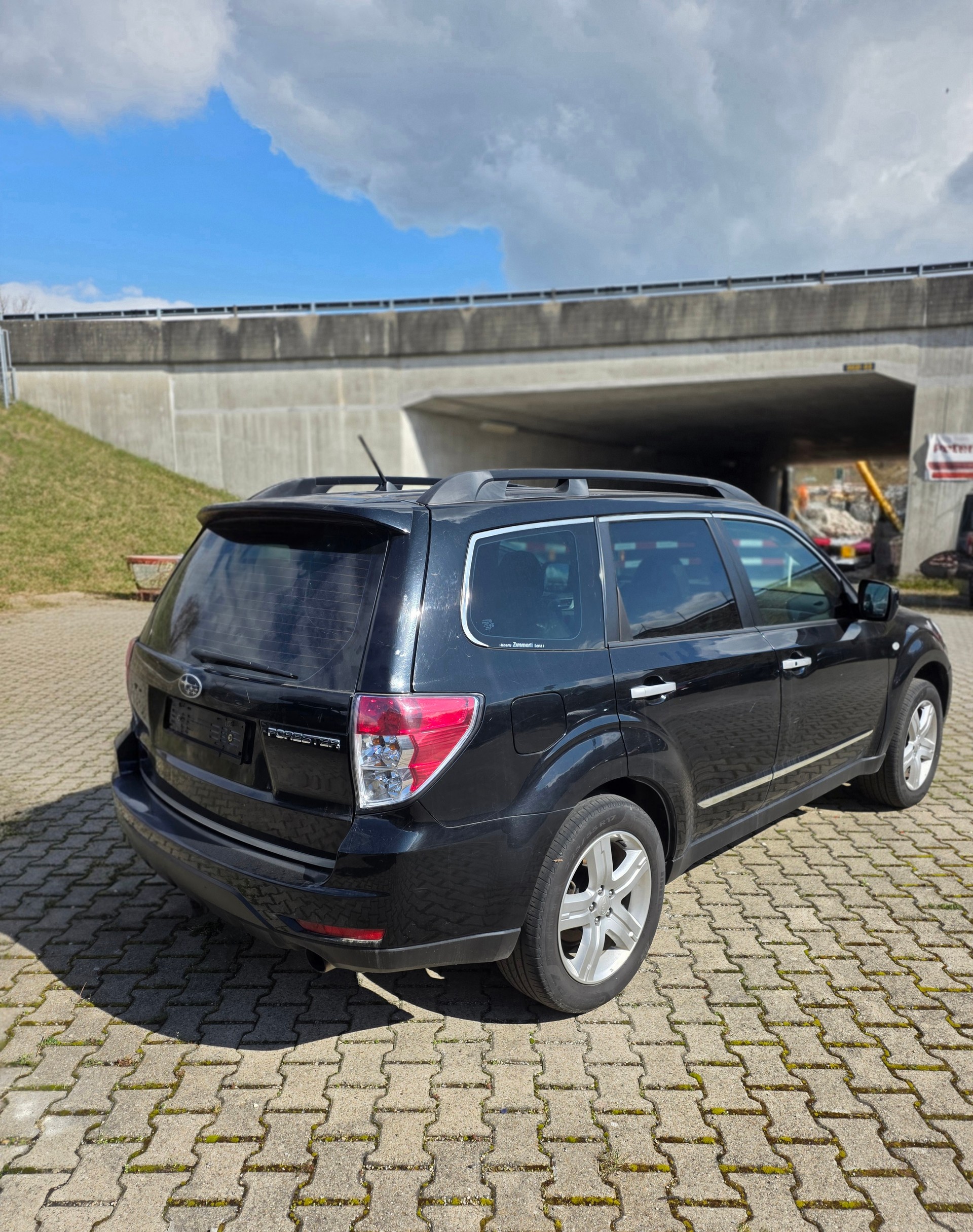 SUBARU Forester 2.5XS Special Edition Automatic-image-3