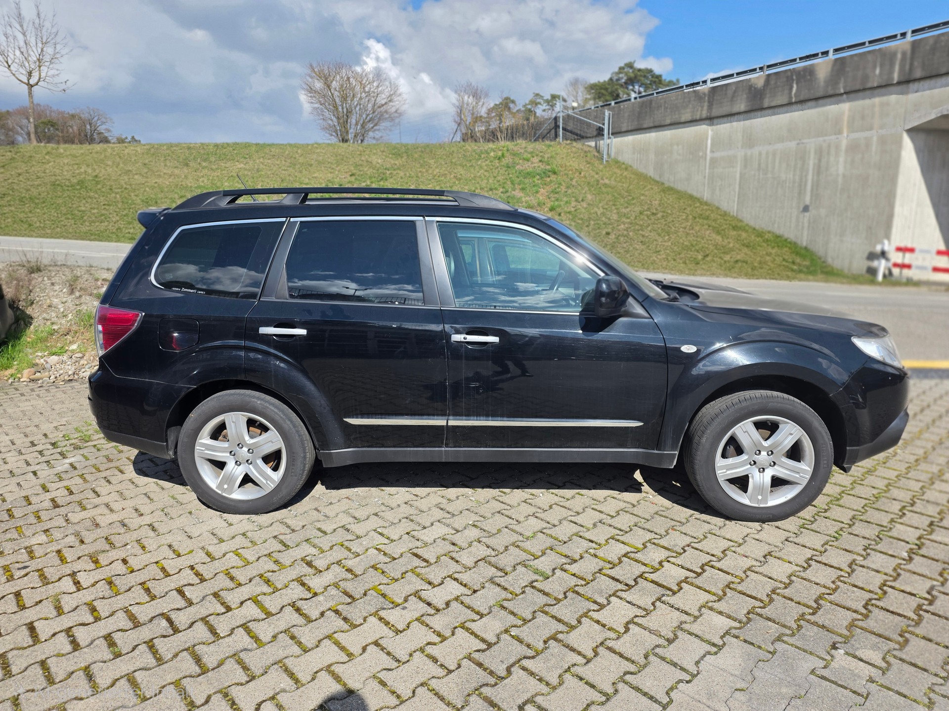 SUBARU Forester 2.5XS Special Edition Automatic-image-2
