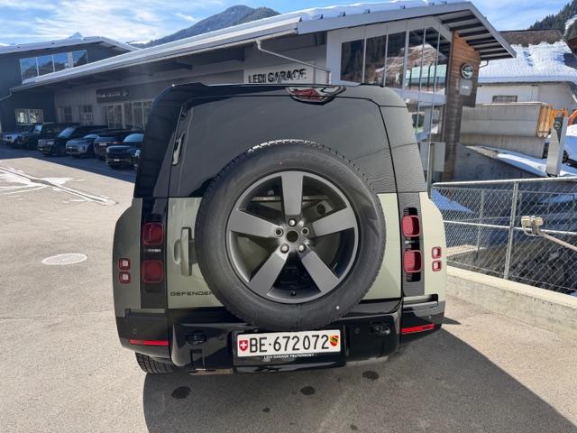 LAND ROVER Defender 130 3.0 D I6 300 X-Dynamic HSE-image-6