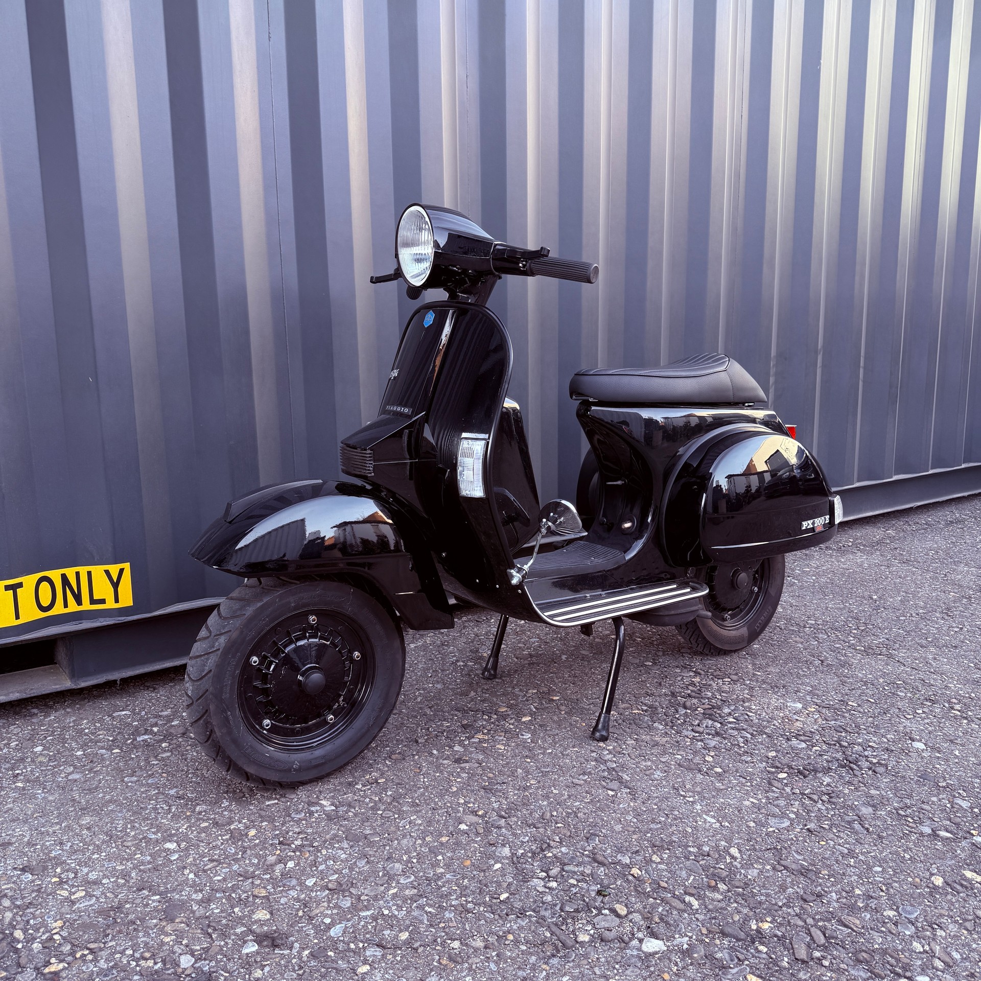 PIAGGIO Vespa PX 200 E-image-0
