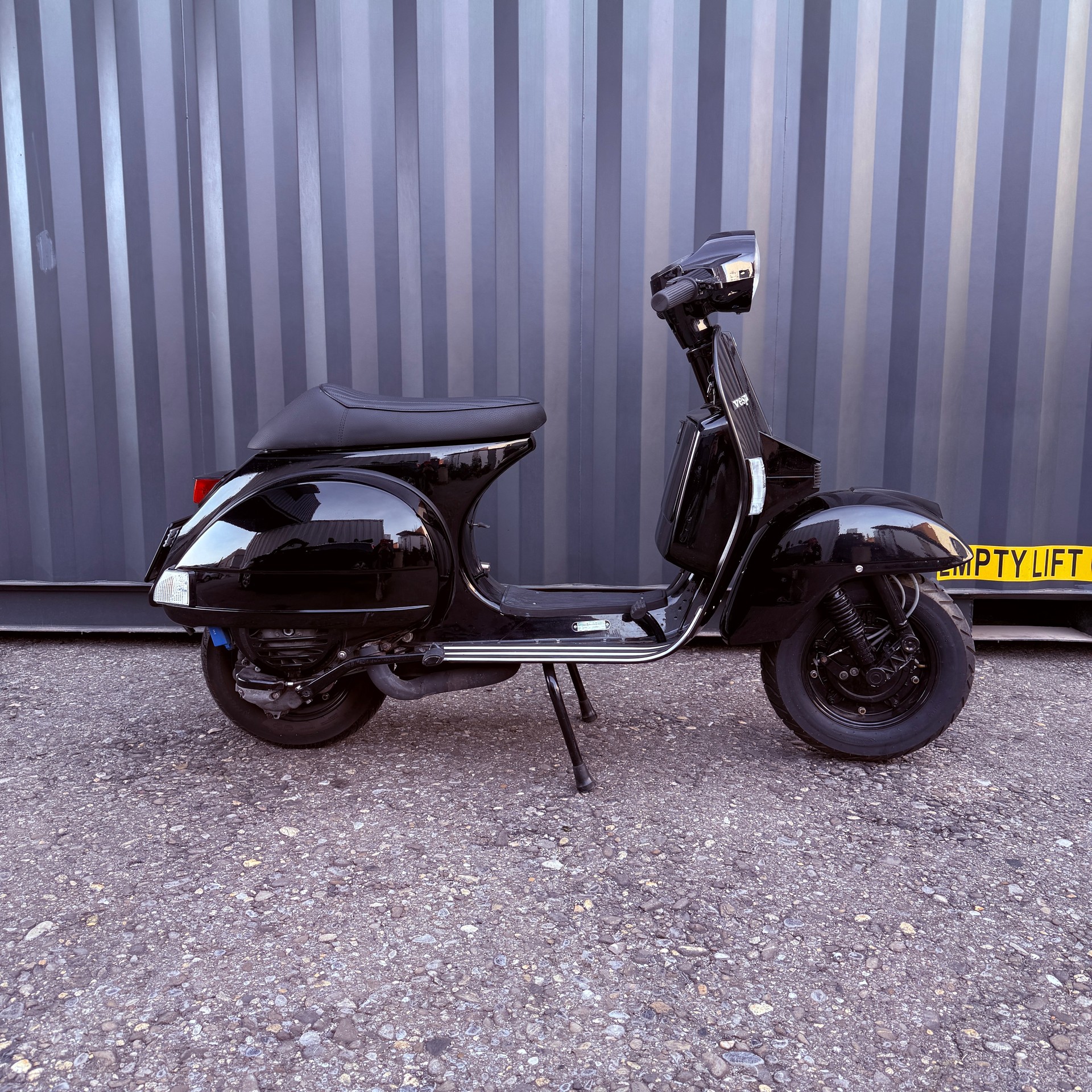 PIAGGIO Vespa PX 200 E-image-1