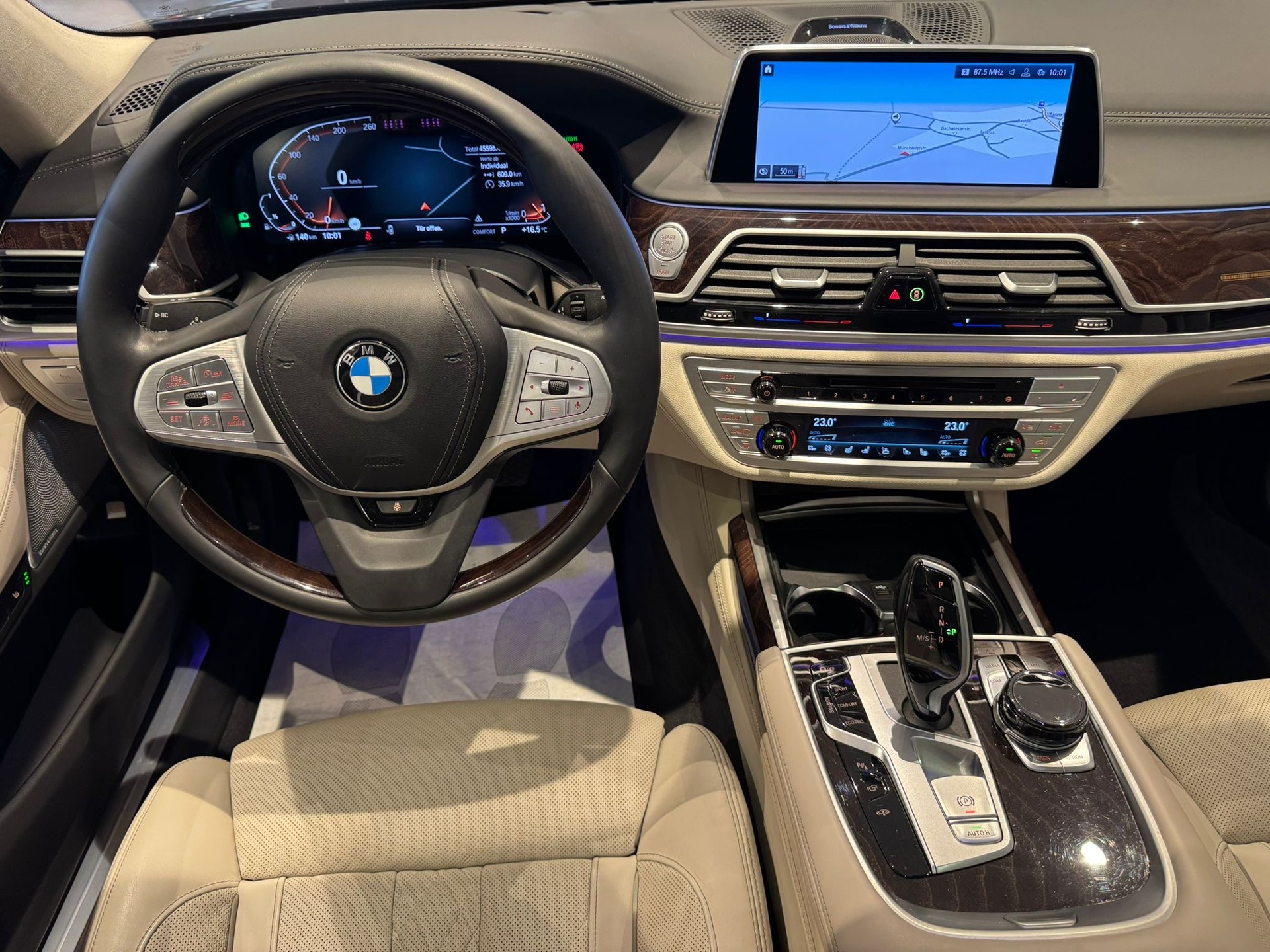 BMW 750Li xDrive-image-23