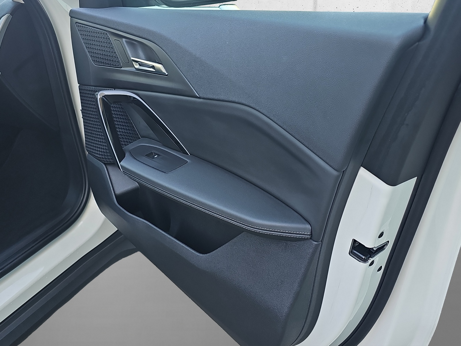 BMW X1 xDrive 23i 48V-image-18