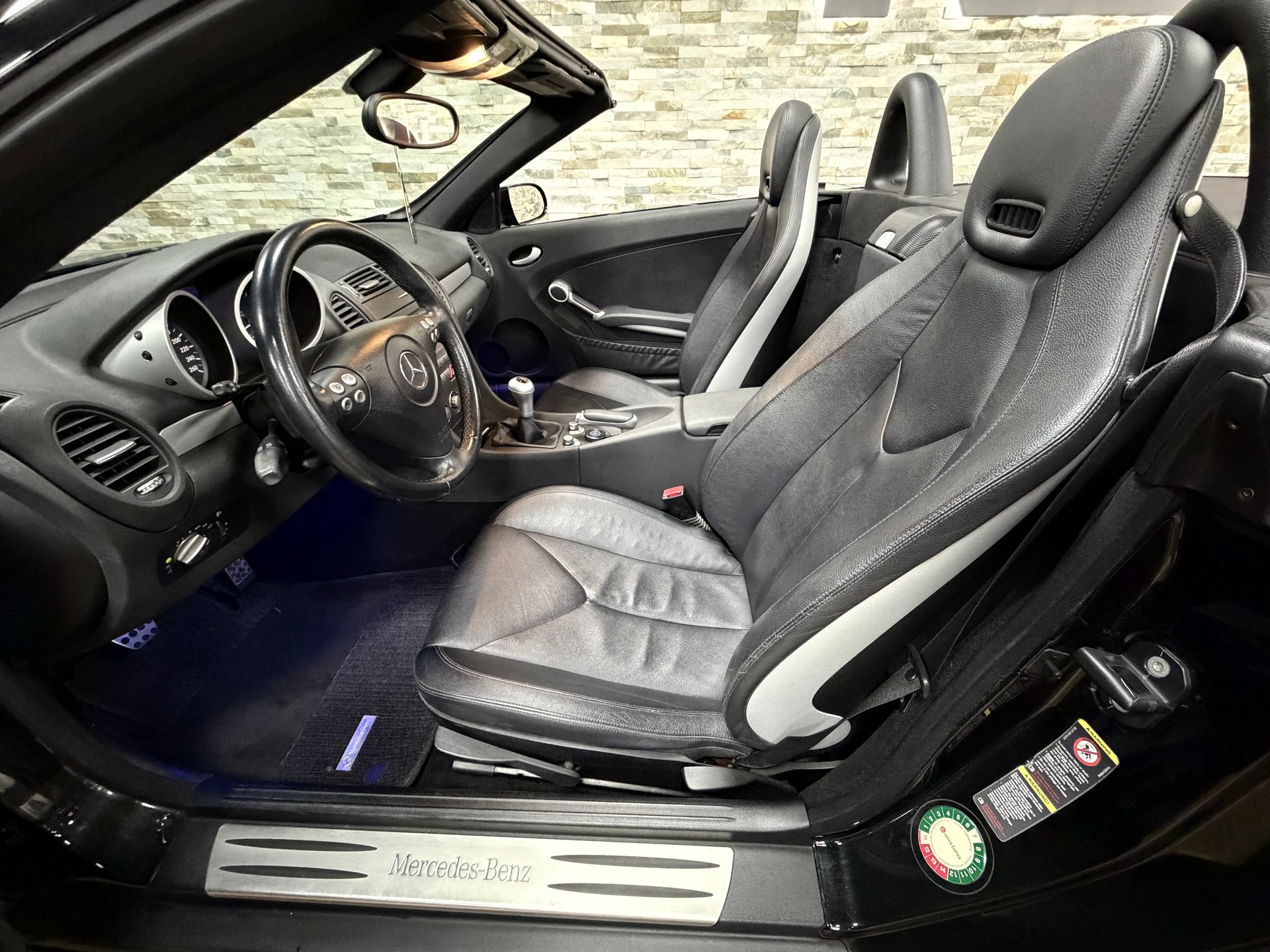 MERCEDES-BENZ SLK 200 Kompressor-image-11