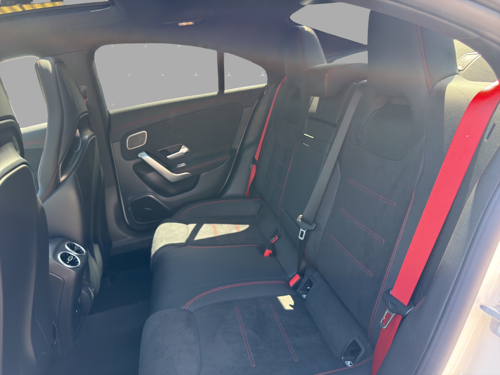 MERCEDES-BENZ CLA 35 AMG 4Matic 8G-DCT-image-13