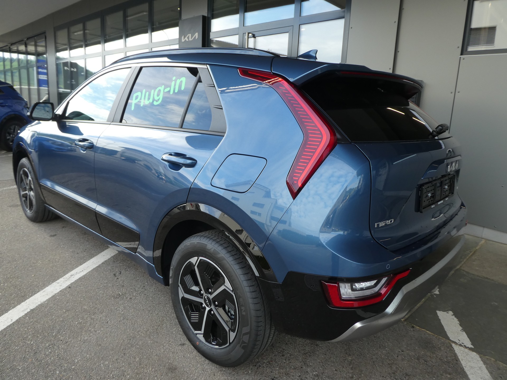 KIA Niro 1.6GDi Plug-in Hybrid Power Edition DCT-image-6