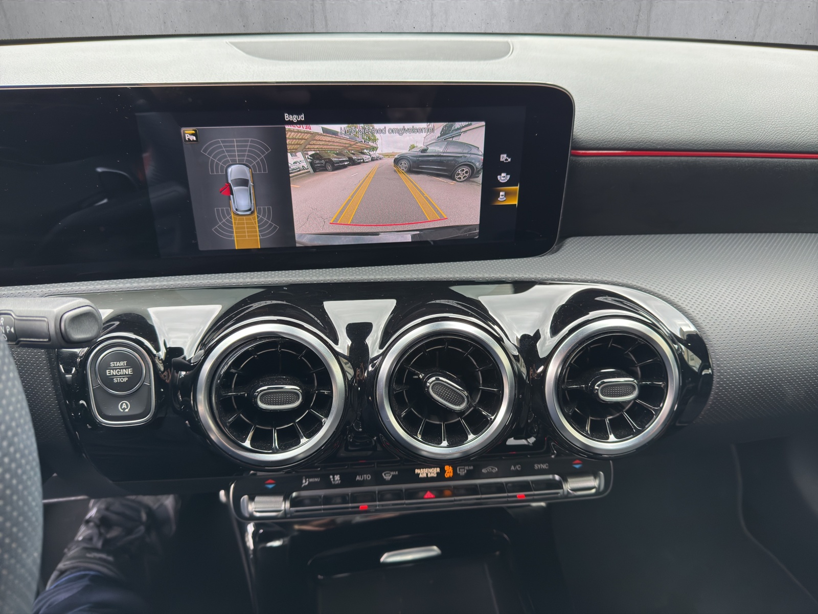 MERCEDES-BENZ A 200 AMG Line 7G-DCT-image-11