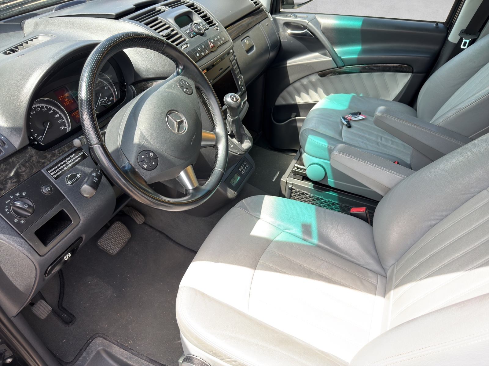 MERCEDES-BENZ Viano 2.2 CDI Blue Efficiency Marco Polo A-image-12