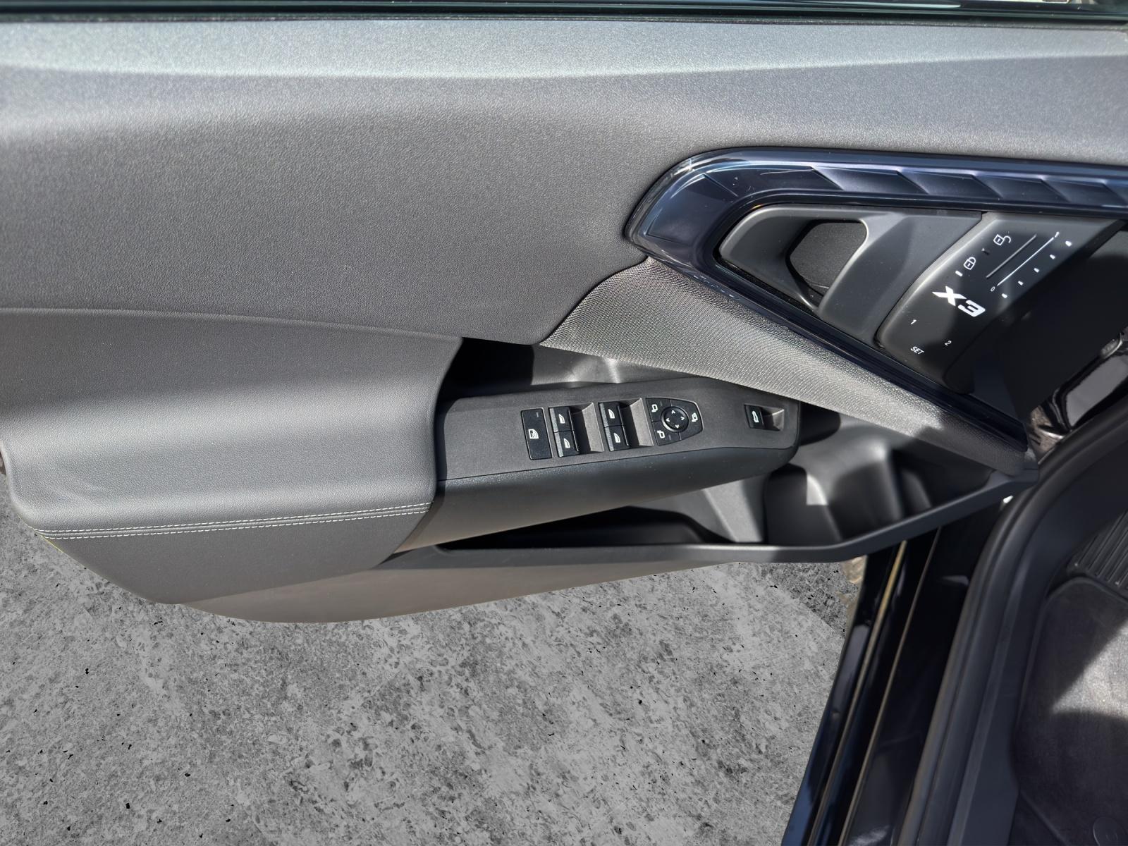 BMW X3 20d xDrive-image-12