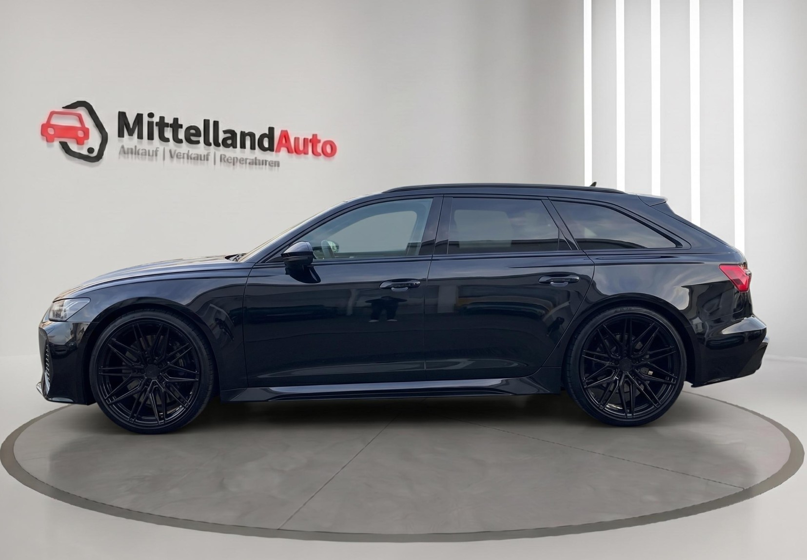 AUDI RS6 Avant 4.0 TFSI V8 quattro-showroom-element-3