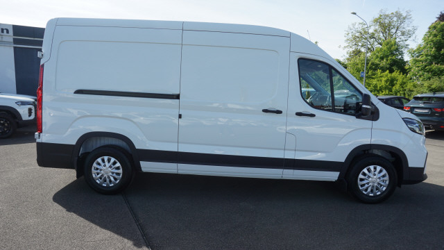 MAXUS Deliver 9 2.0D L3H2 FWD L-showroom-element-3