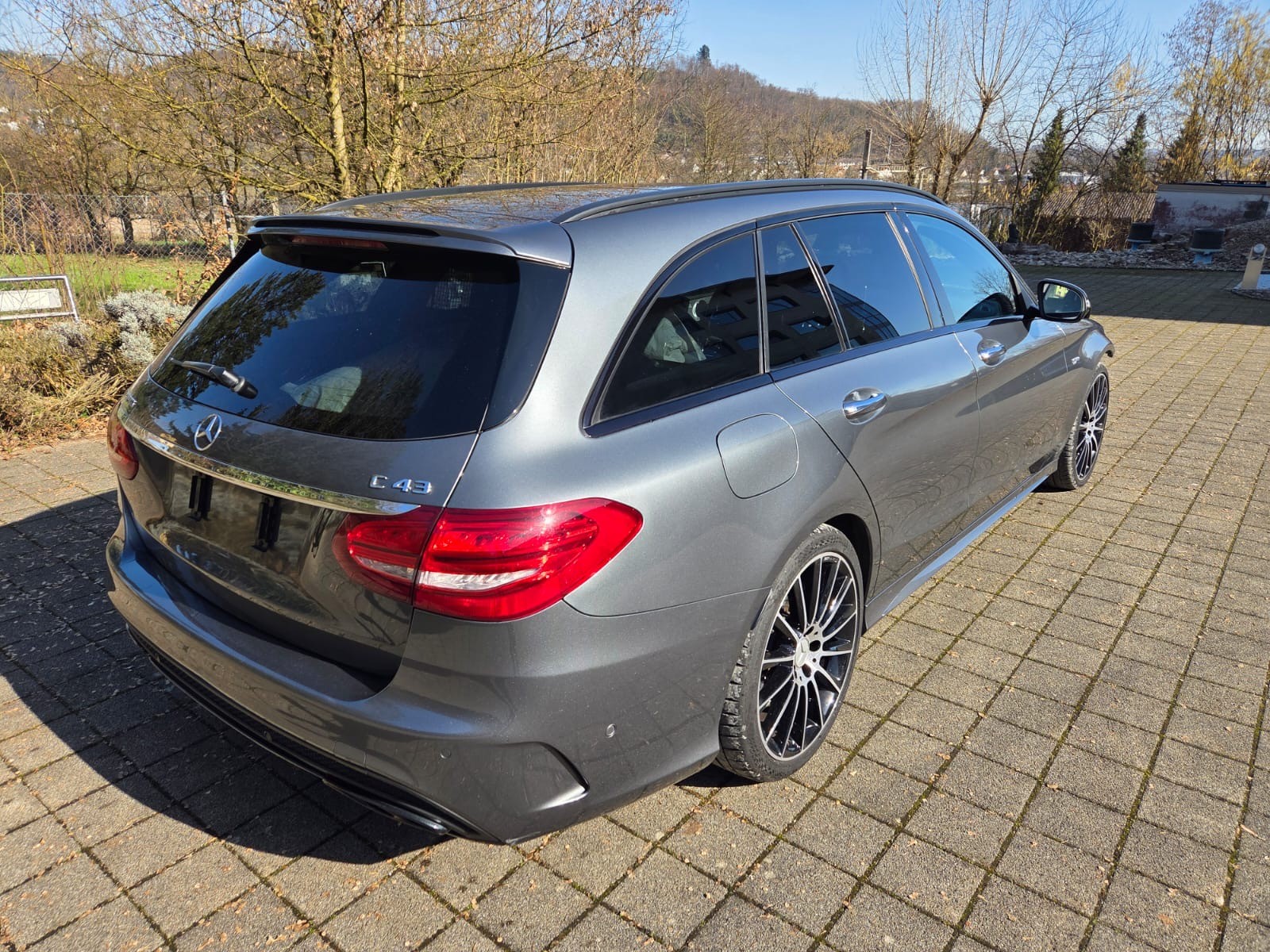 MERCEDES-BENZ C 43 AMG 4Matic 9G-Tronic-image-5