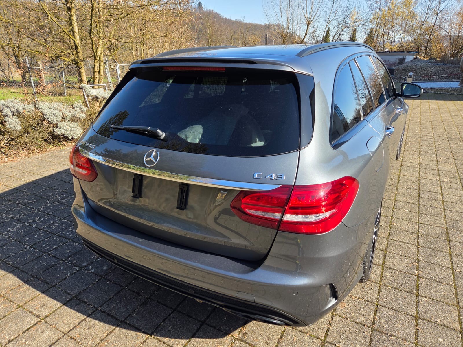 MERCEDES-BENZ C 43 AMG 4Matic 9G-Tronic-image-6