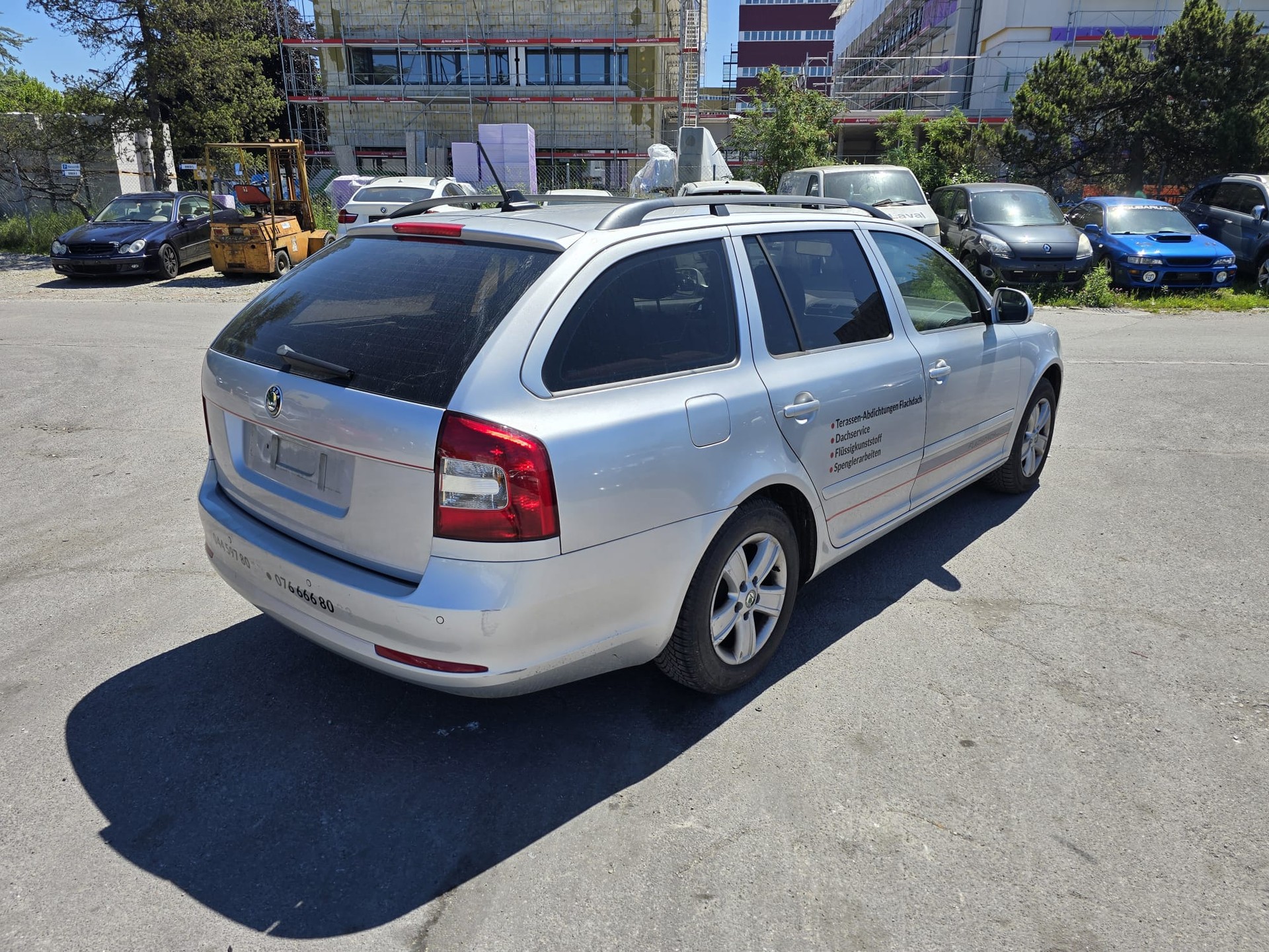 SKODA Octavia Combi 2.0 TDI Family DSG-image-4