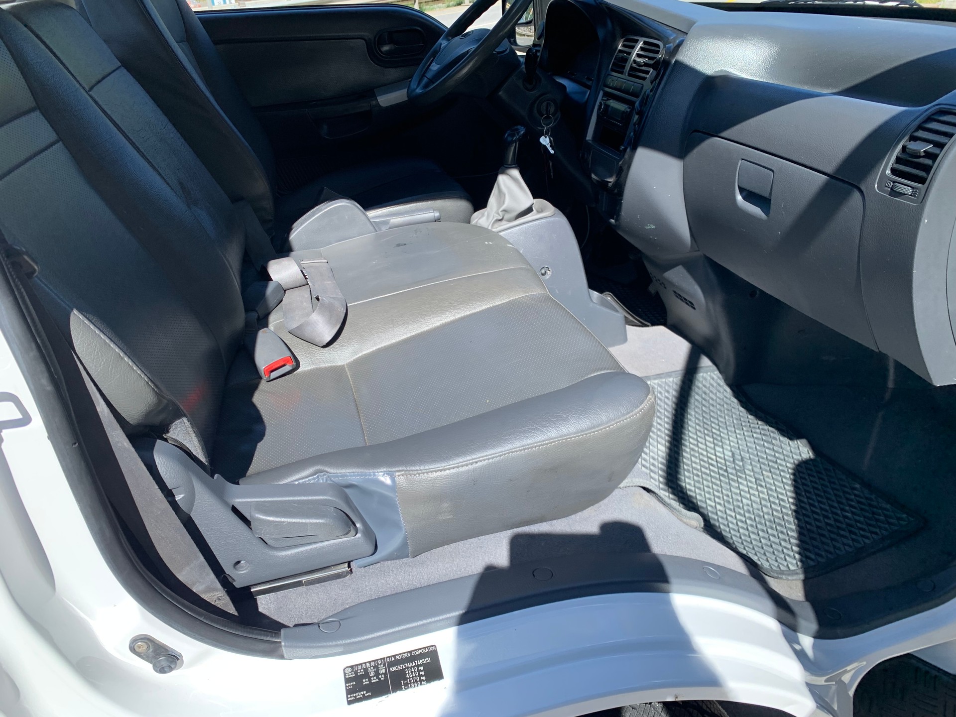 KIA K2900 CRDi-image-8