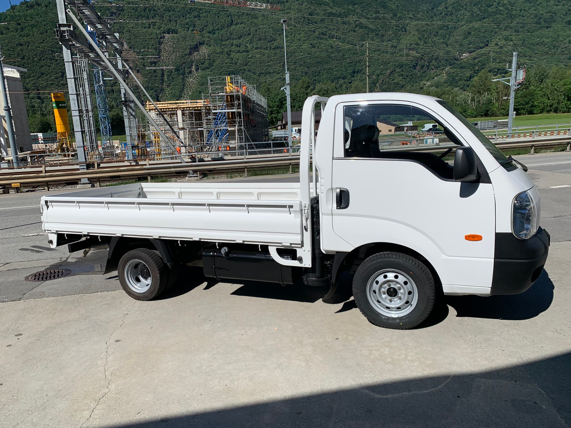 KIA K2900 CRDi-image-4