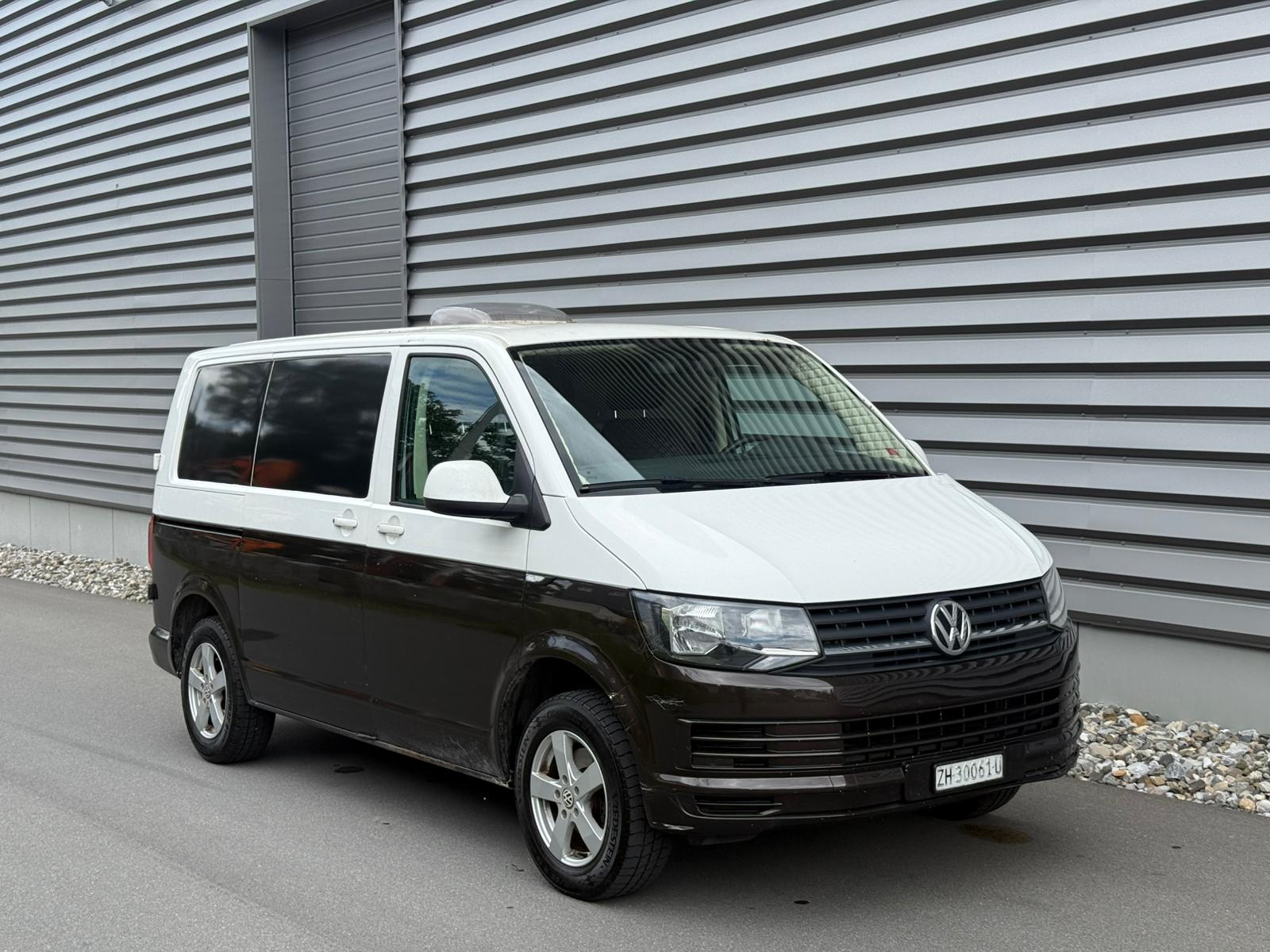 VW T6 2.0 TDI Entry-showroom-element-3