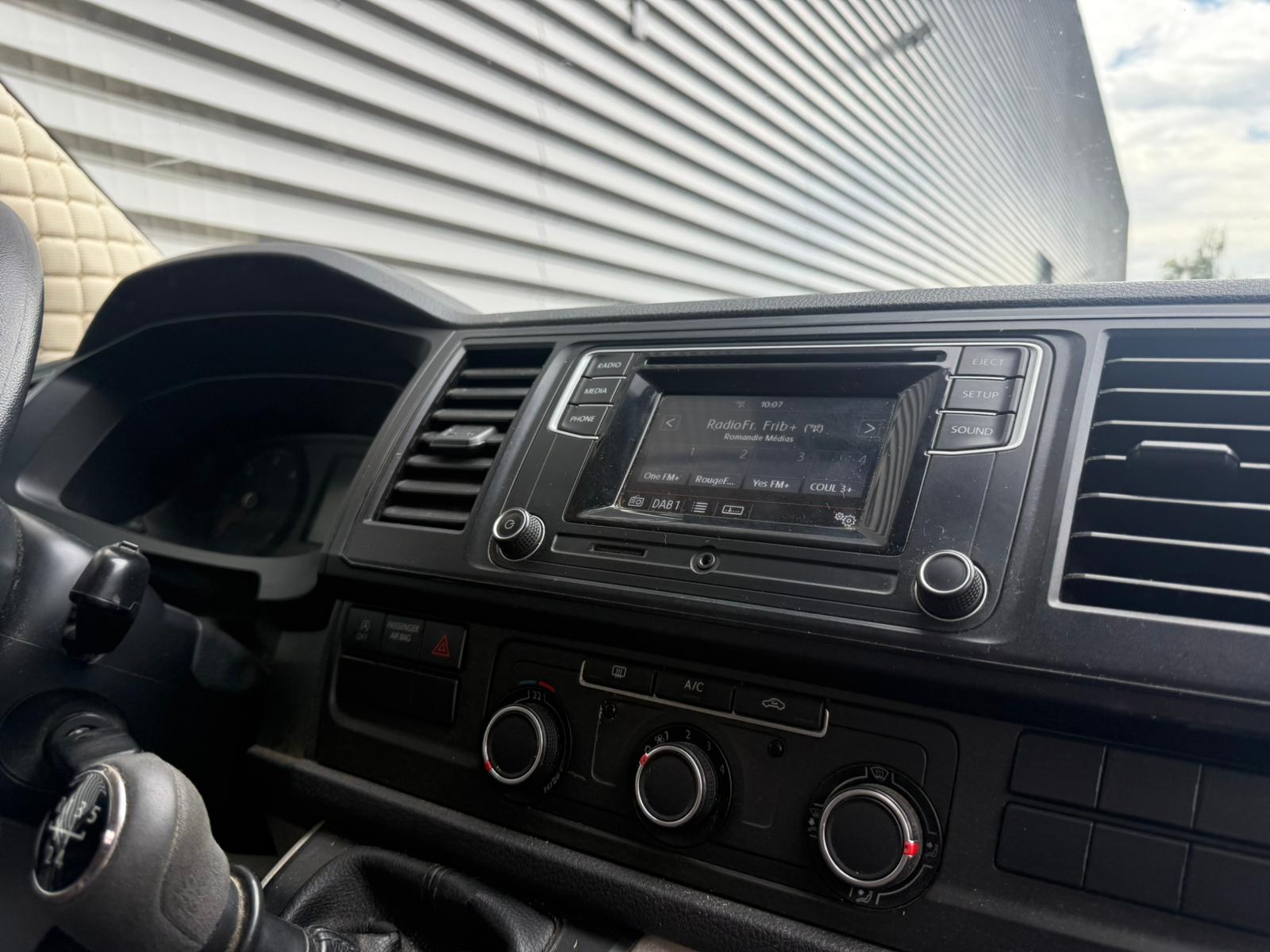 VW T6 2.0 TDI Entry-image-13