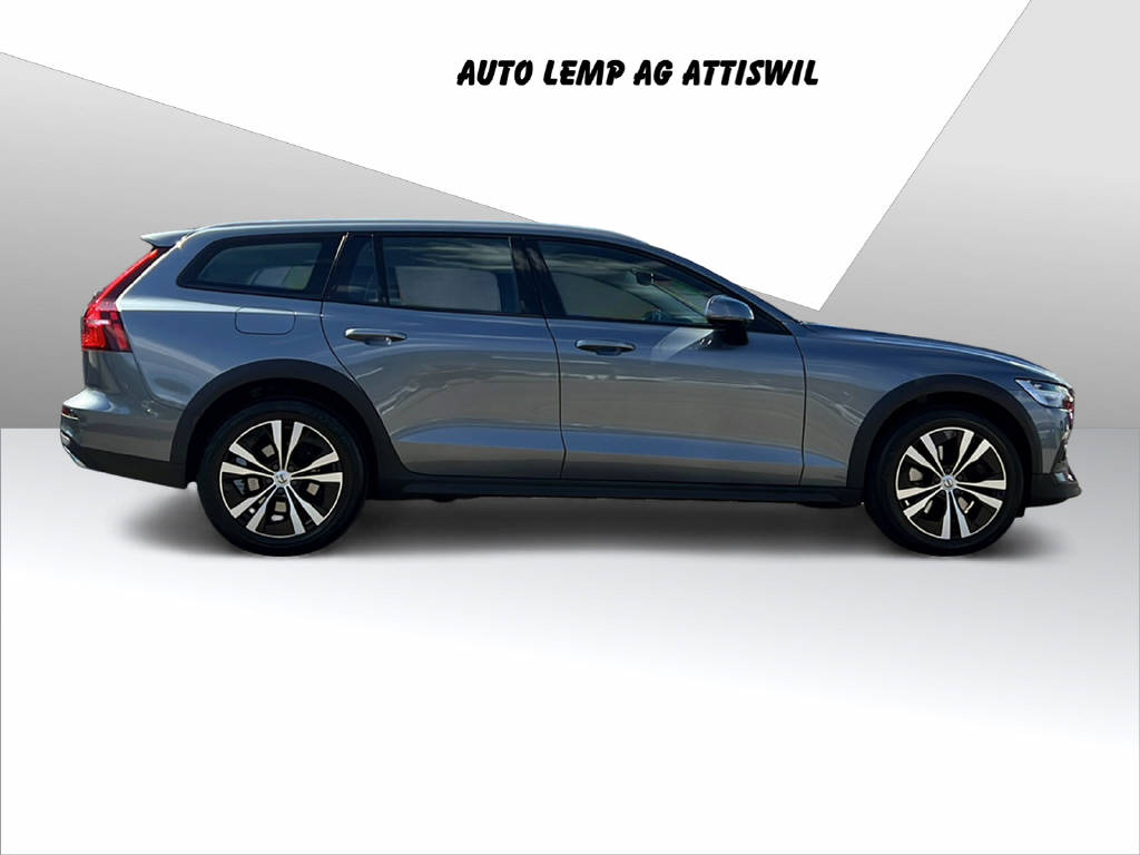 VOLVO V60 Cross Country 2.0 B4 AWD-image-5
