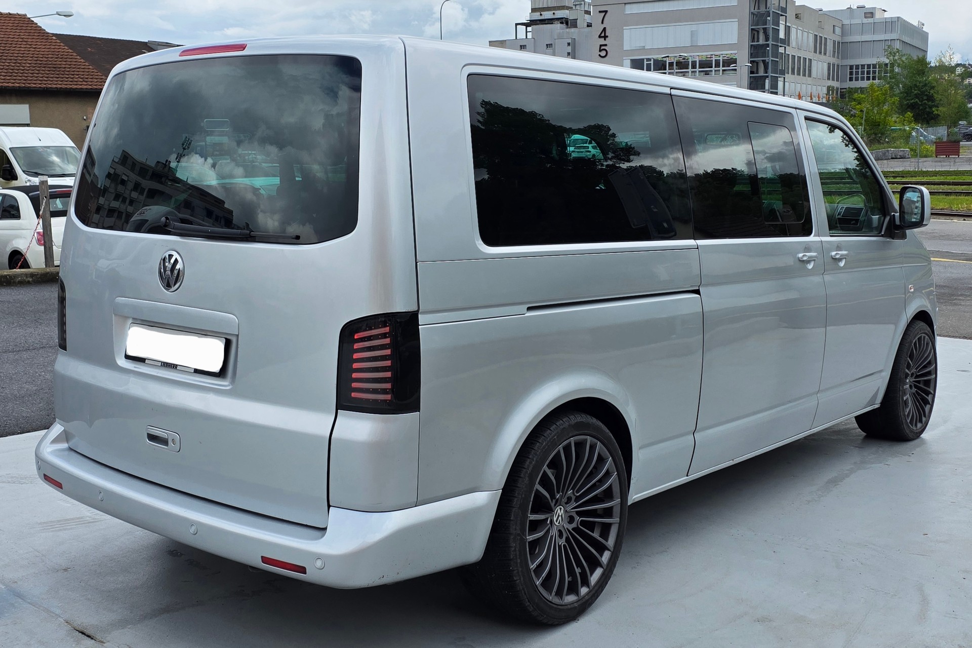 VW T5 Caravelle Comfort 2.5 TDI PD-image-5
