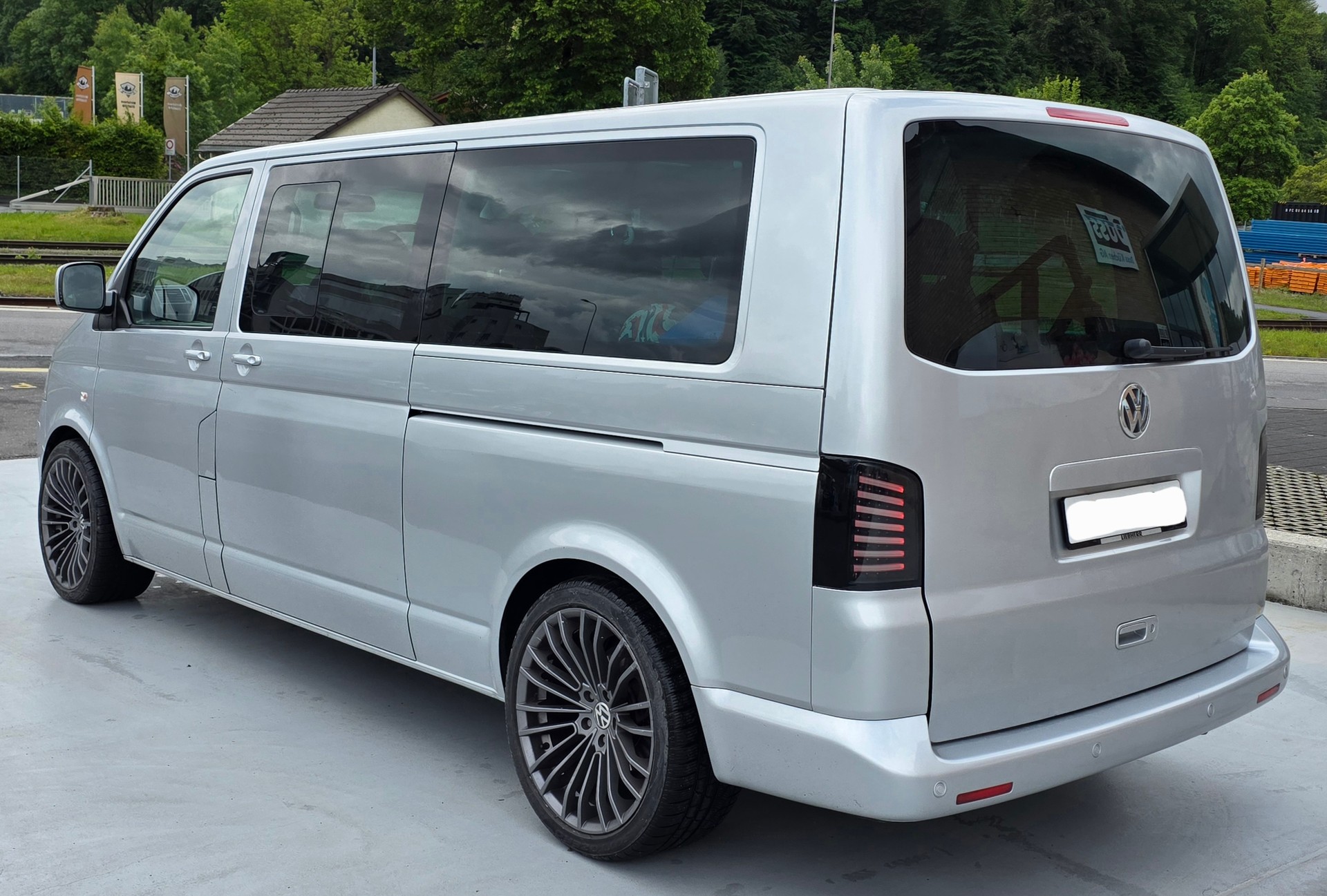 VW T5 Caravelle Comfort 2.5 TDI PD-image-3
