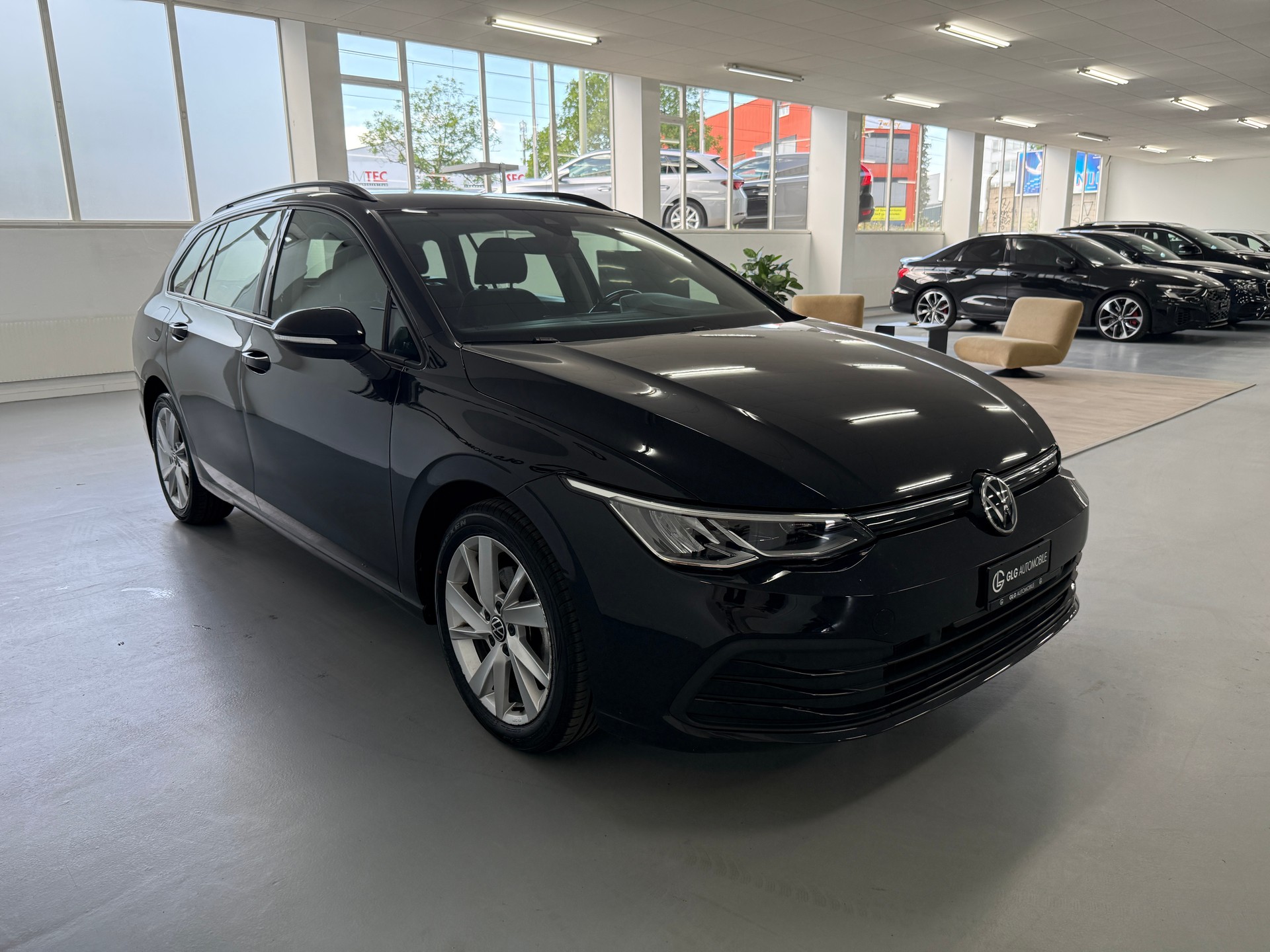 VW Golf Variant 1.0 eTSI mHEV Life DSG-showroom-element-2