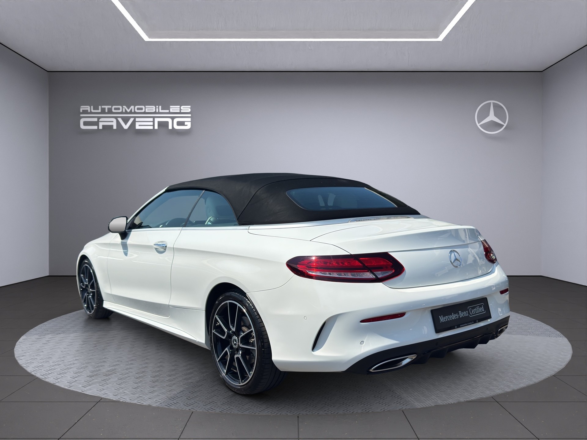 MERCEDES-BENZ C 300 AMG Line 4Matic Cabriolet 9G-Tronic-showroom-element-2
