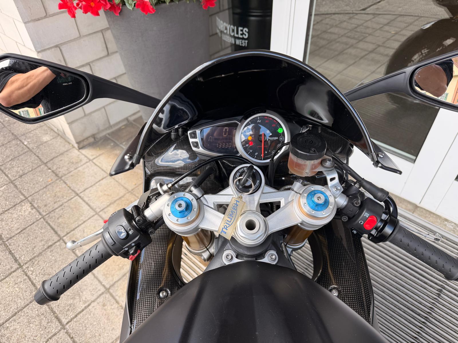 TRIUMPH Daytona 675 ABS-image-10