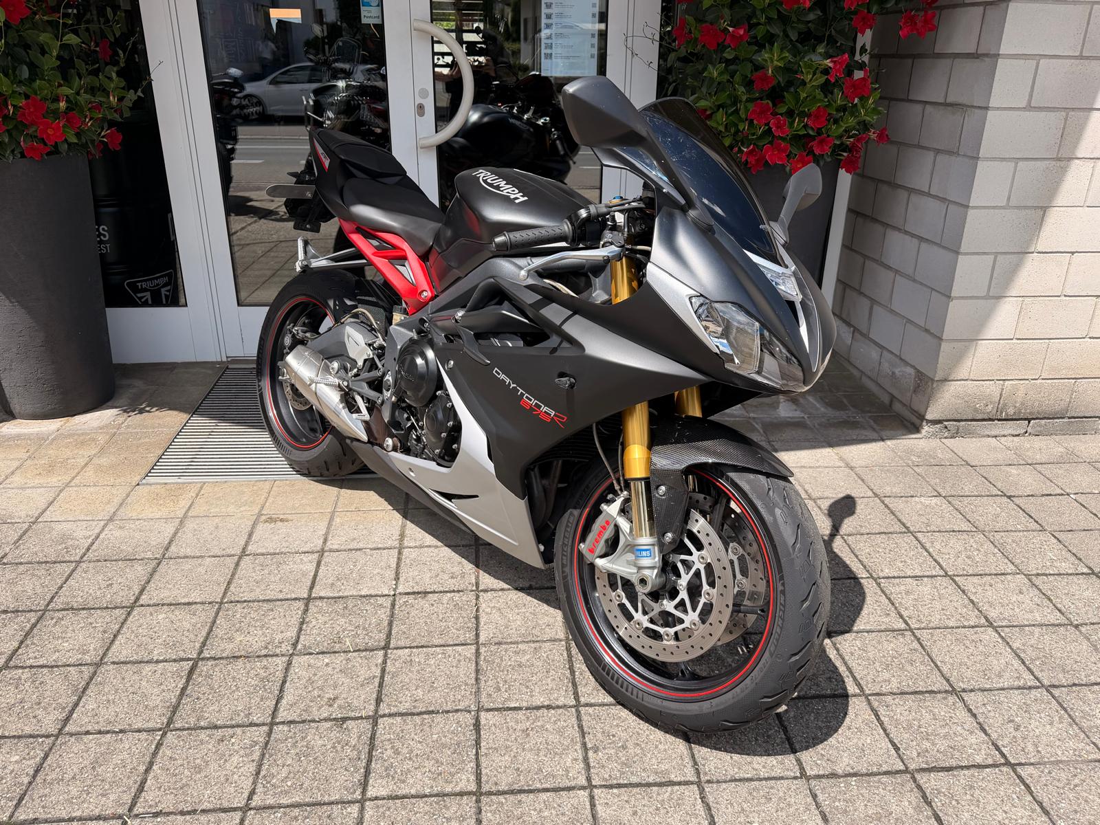 TRIUMPH Daytona 675 ABS-image-1