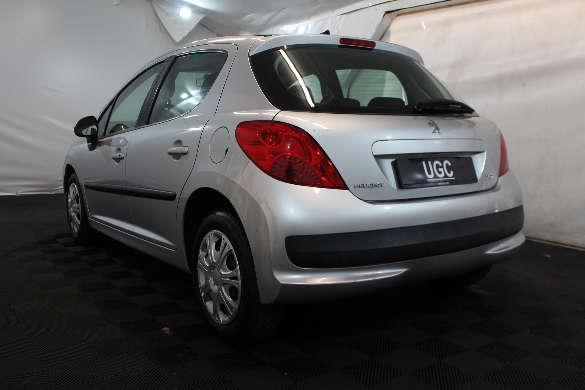 PEUGEOT 207 1.4 16V 95 Trendy-showroom-element-3