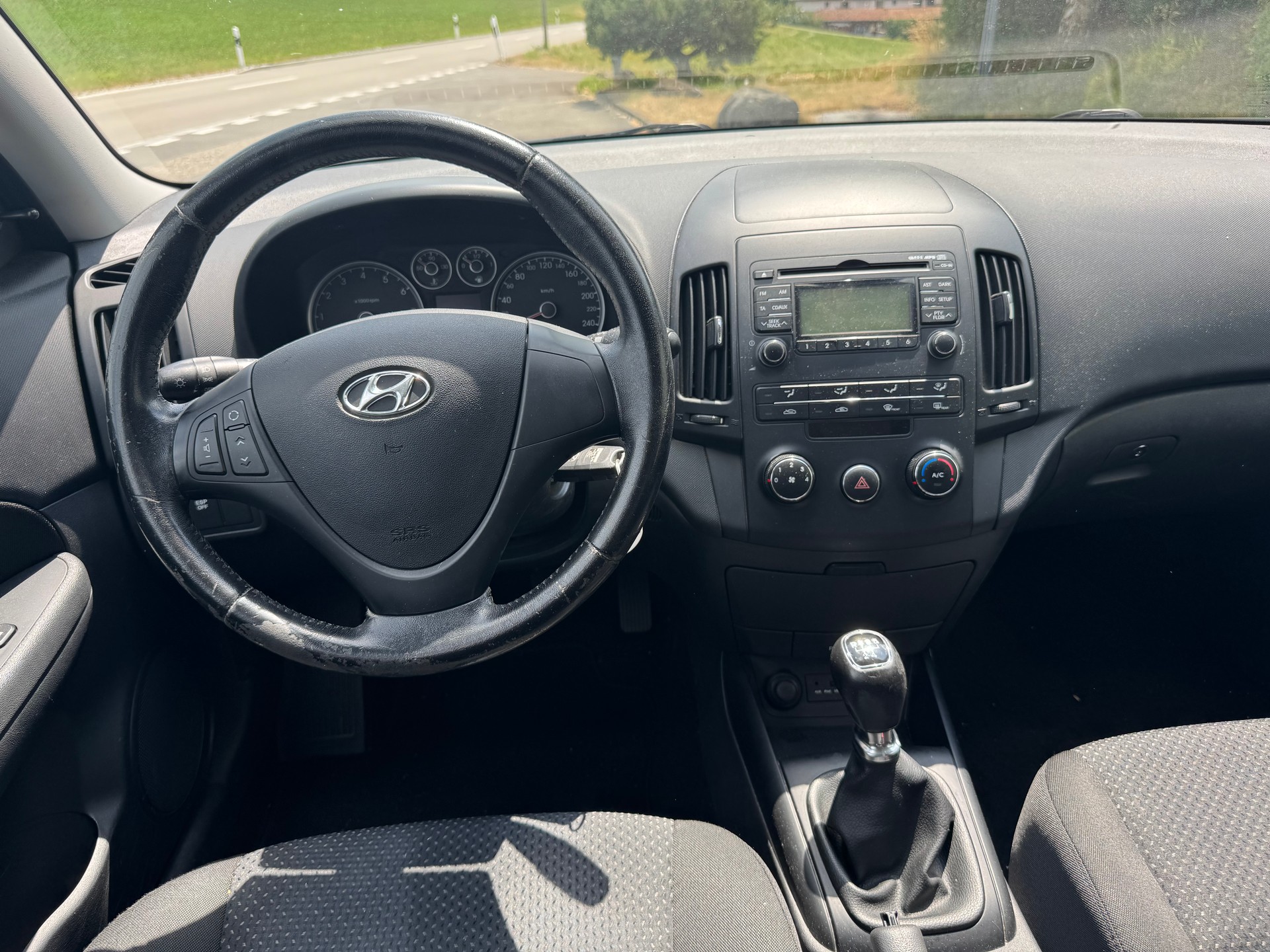 HYUNDAI i30 Wagon 1.4 Comfort-image-11